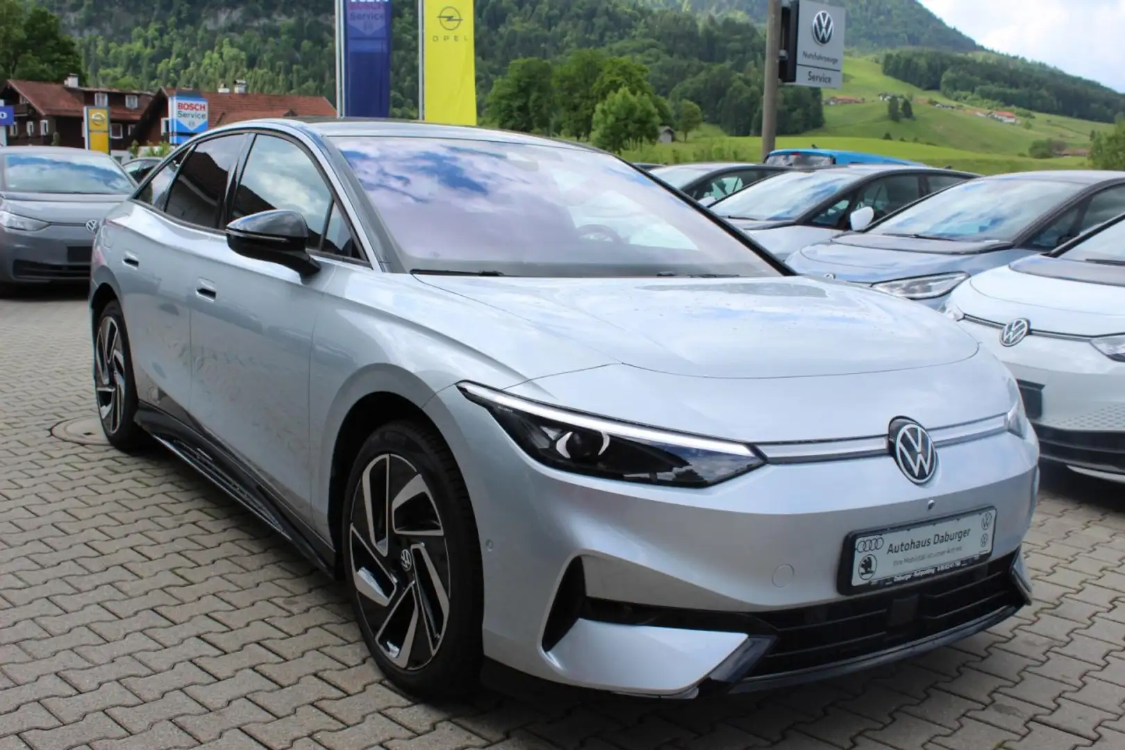 Volkswagen ID.7 Pro AHK+Wärmepumpe+20-Zoll Klima Navi Silber - 2