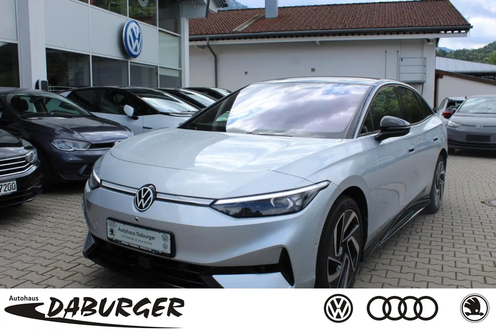 Volkswagen ID.7 Pro AHK+Wärmepumpe+20-Zoll Klima Navi Silber - 1
