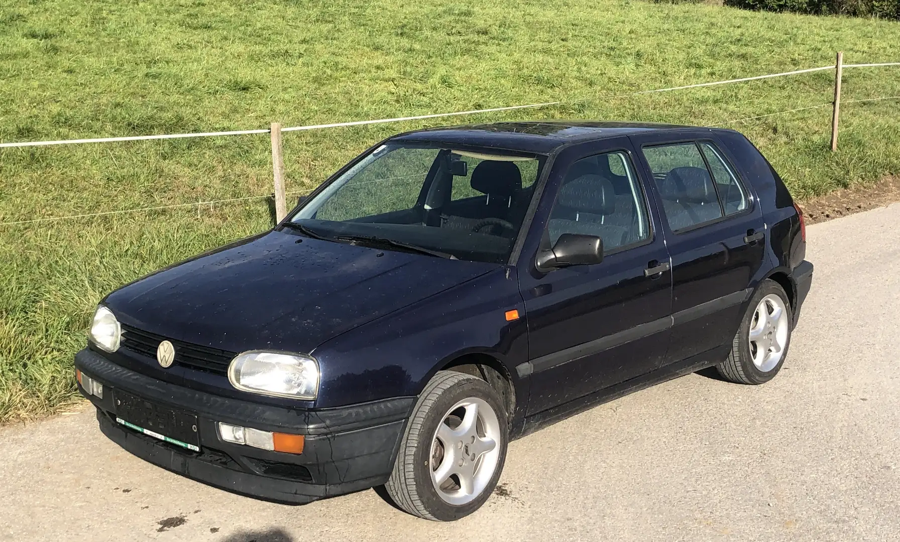 Volkswagen Golf Golf CL Europe Blau - 1