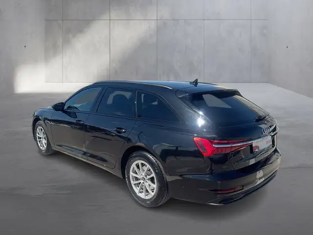 Audi A6 view 4