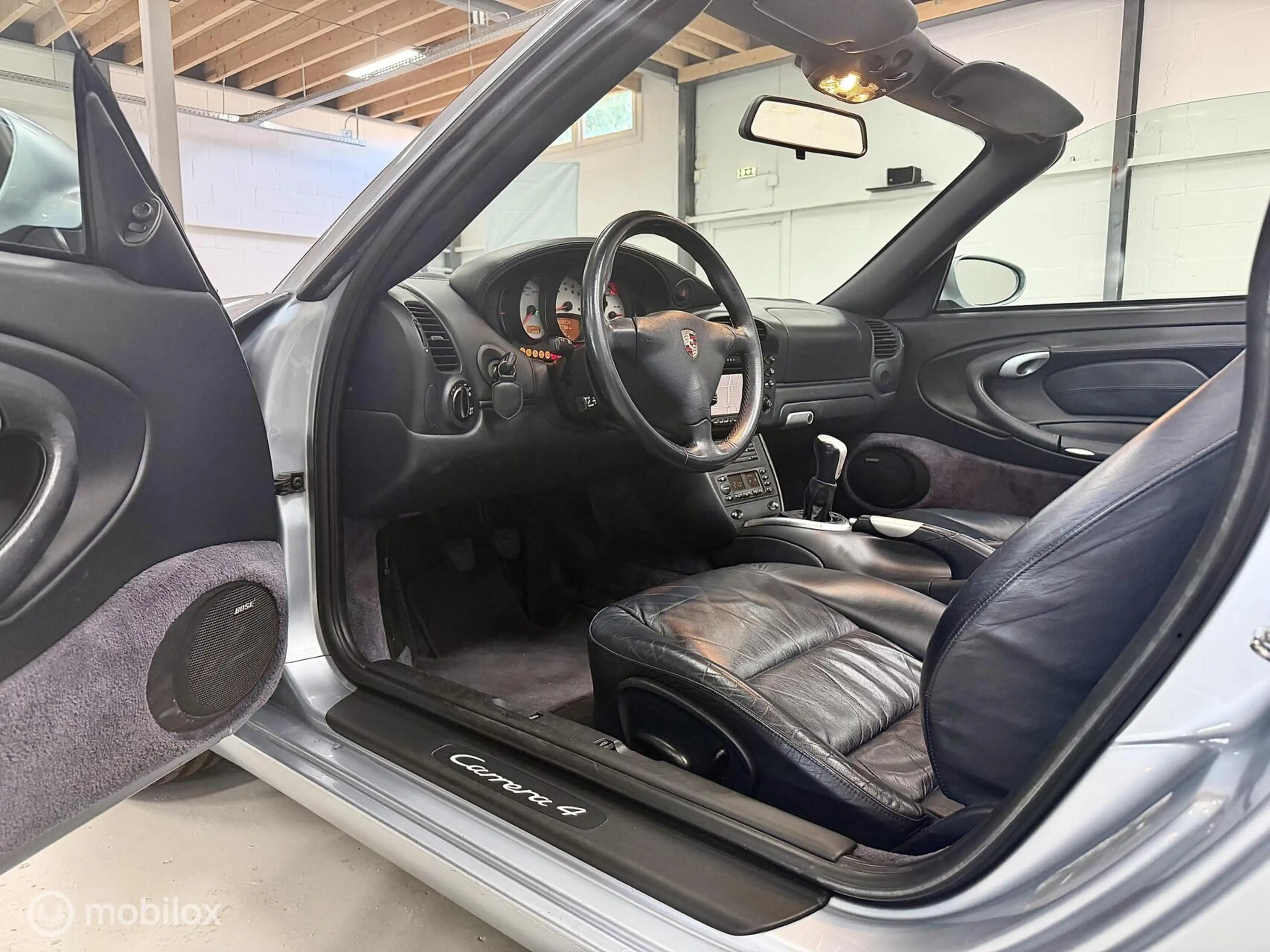 Porsche 996 Cabrio 3.6 Carrera 4 — photo 4