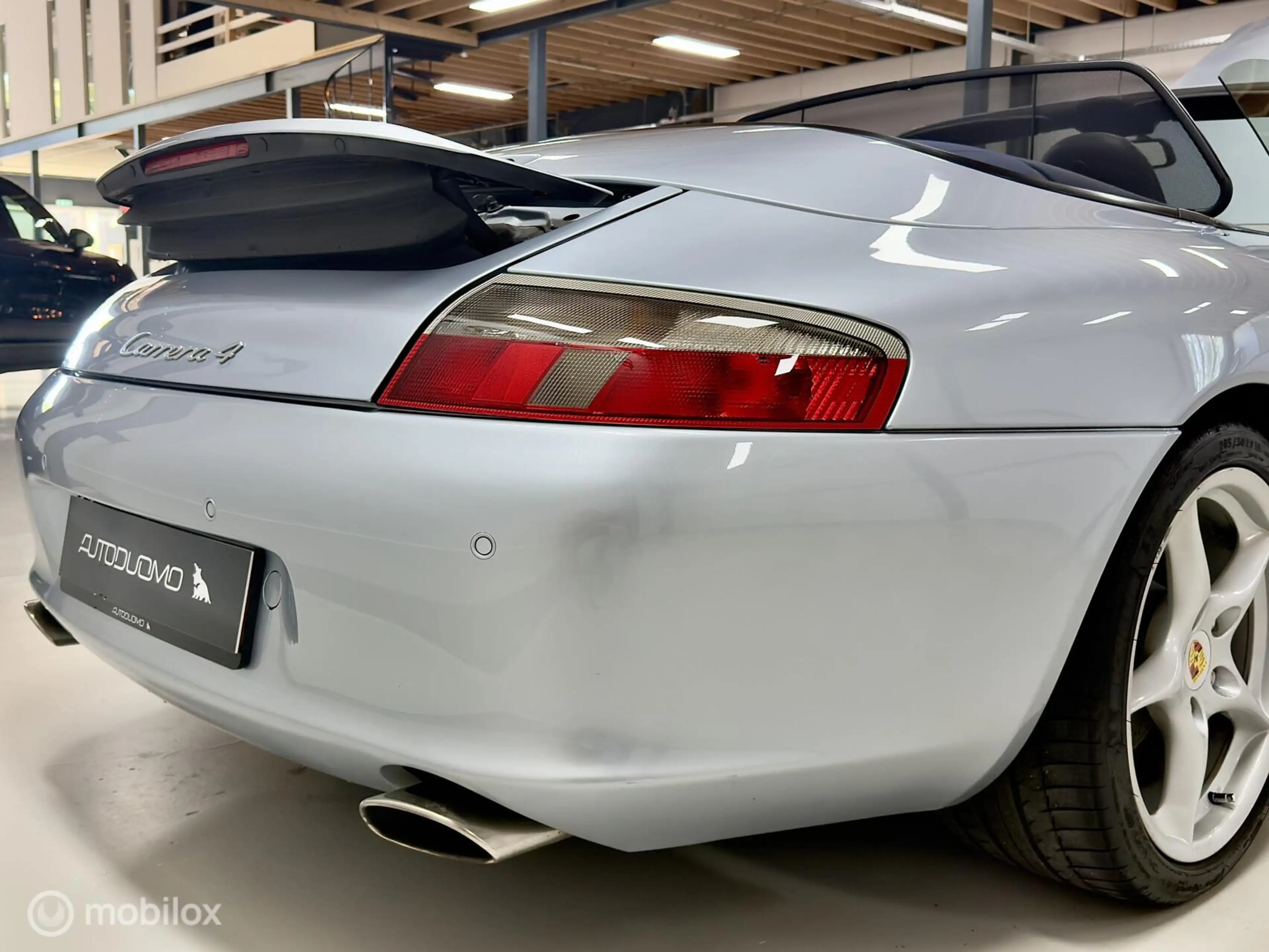 Porsche 996 Cabrio 3.6 Carrera 4 — photo 14