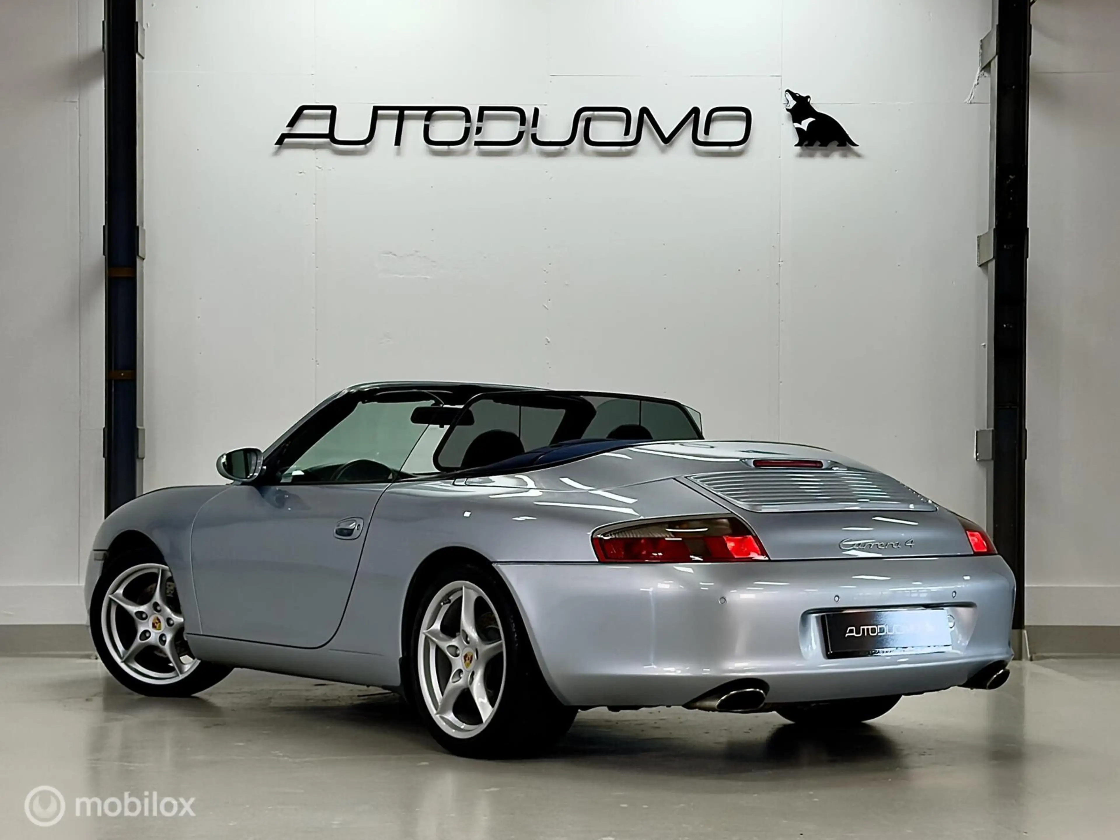 Porsche 996 Cabrio 3.6 Carrera 4 — photo 3