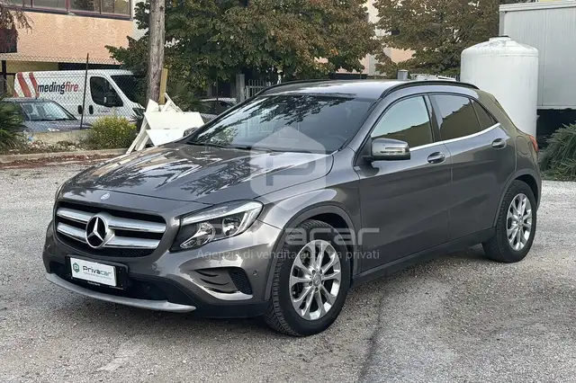 Mercedes-Benz GLA 180 GLA 180 CDI Premium