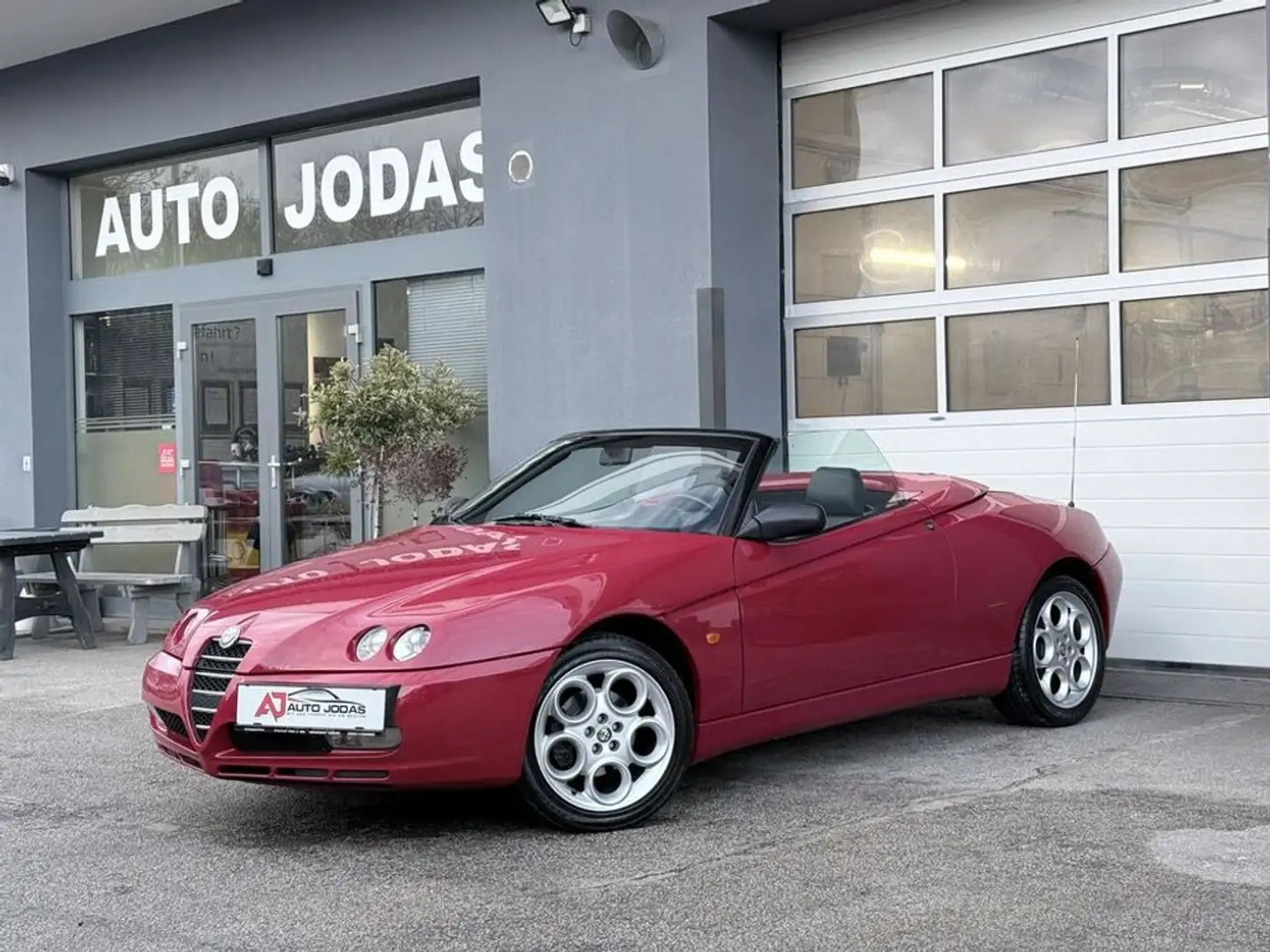 Alfa Romeo Spider 2.0 JTS 16V Medio **Vollleder/52.648km** Rood - 2