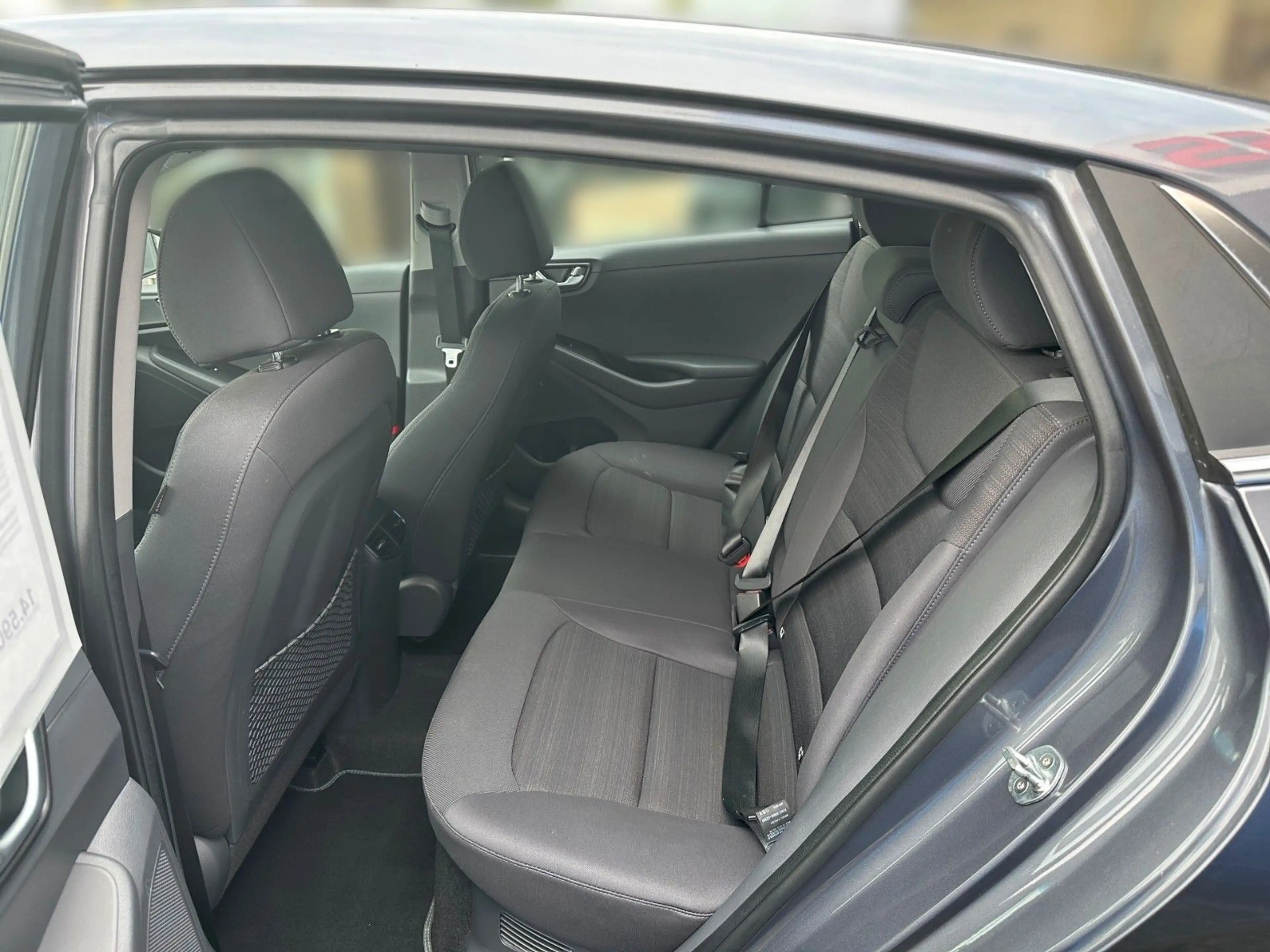 Hyundai IONIQ Ioniq Hybrid Style Bi-Xenon Navi — photo 7
