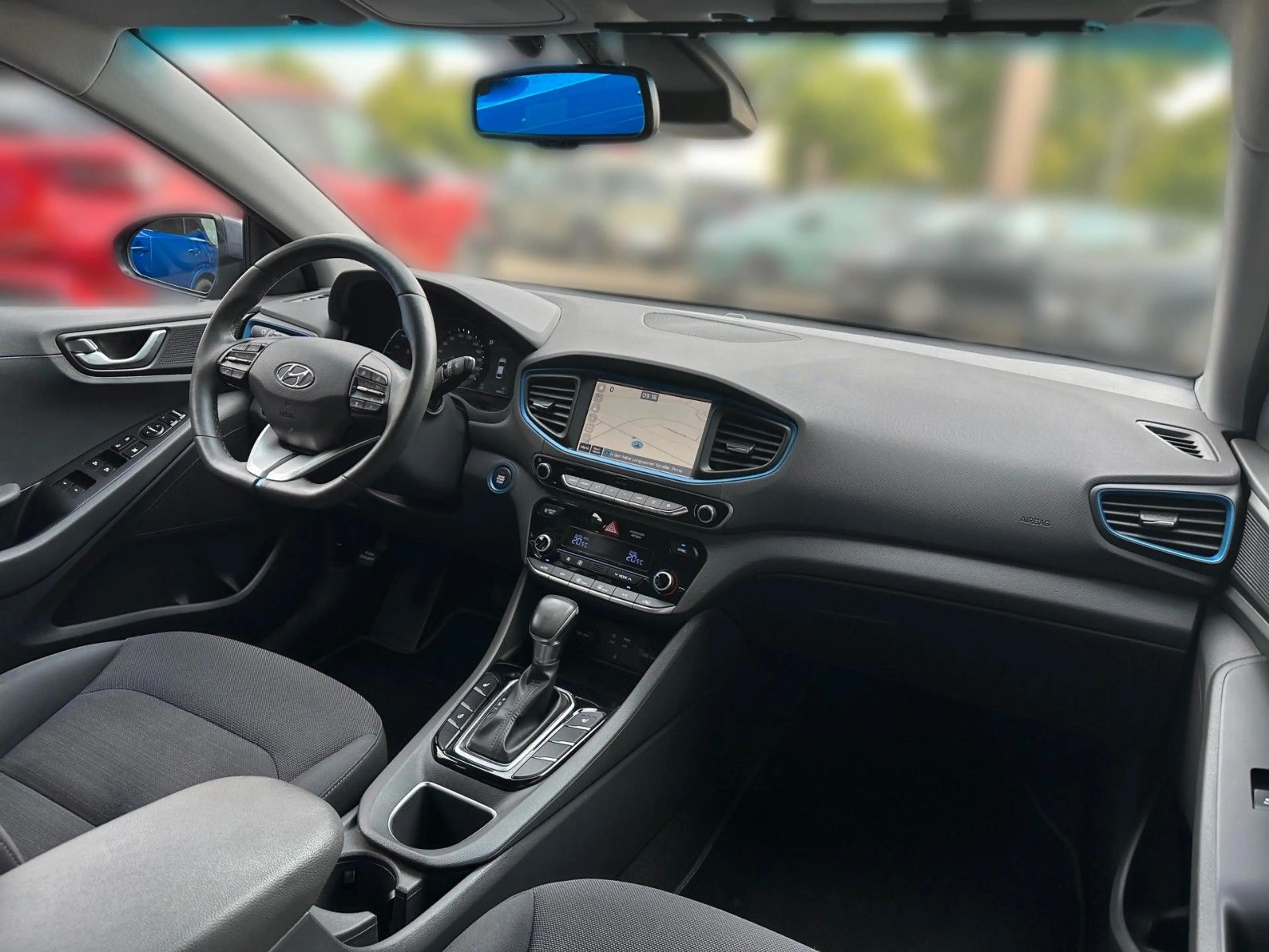 Hyundai IONIQ Ioniq Hybrid Style Bi-Xenon Navi — photo 5