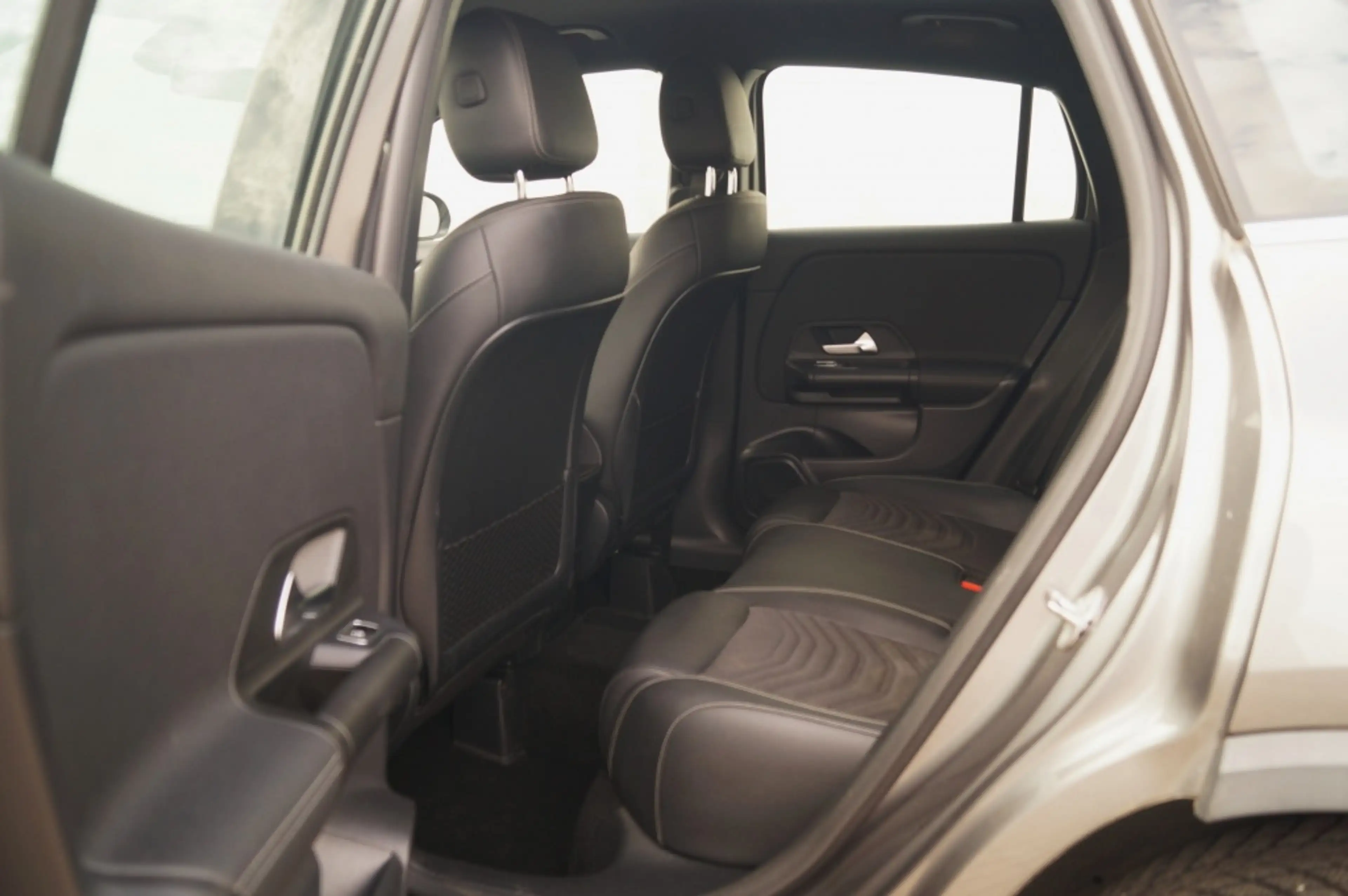 Mercedes-Benz GLA 180 180d Automaat Business Solution -ECC-NAVI-TREKHAAK — photo 8