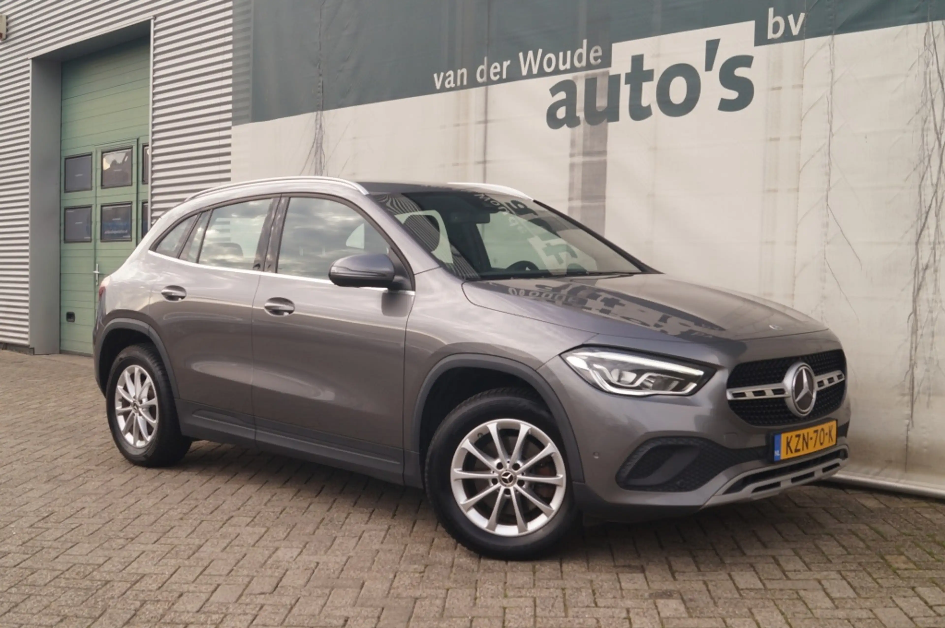 Mercedes-Benz GLA 180 180d Automaat Business Solution -ECC-NAVI-TREKHAAK — photo 4