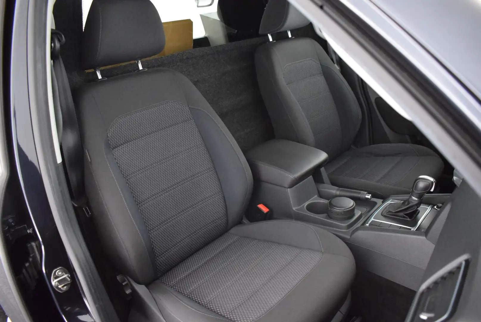 Volkswagen Amarok 3.0 TDI 225pk V6 4Motion Plus Cab Highline Trekhaa Blauw - 2
