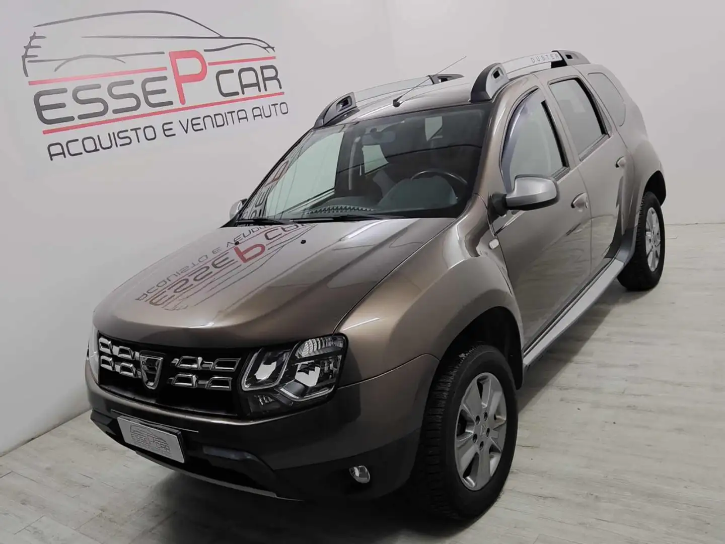 Dacia Duster 1.5 dCi 110CV Start&Stop 4x2 Ambiance Brun - 1