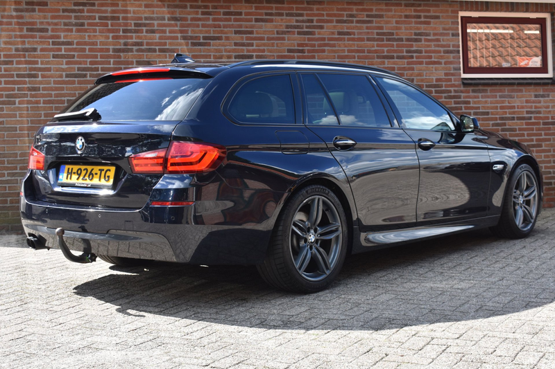 BMW 528 5-serie Touring 528i High Executive '10 Pano M PAk — photo 3
