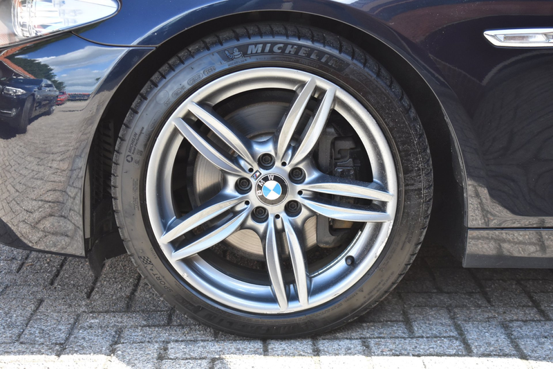 BMW 528 5-serie Touring 528i High Executive '10 Pano M PAk — photo 9