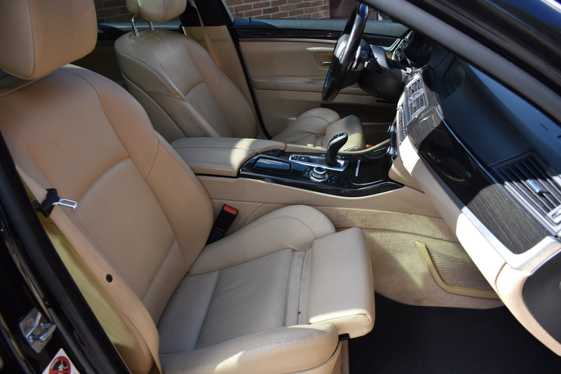 BMW 528 5-serie Touring 528i High Executive '10 Pano M PAk — photo 4