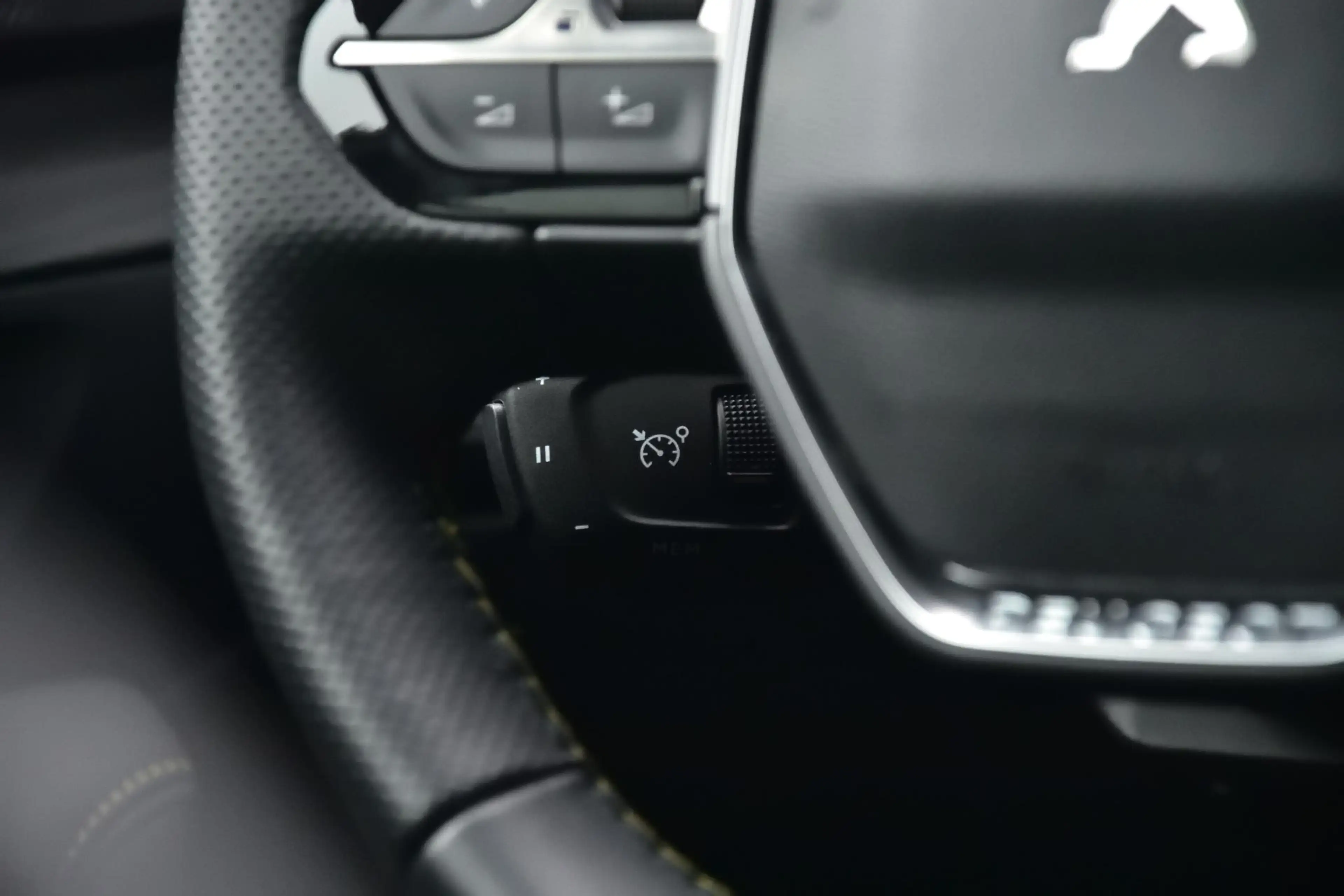 Peugeot 508 PSE HYbrid4 360PK | Pano | Elektrische achterklep — photo 11