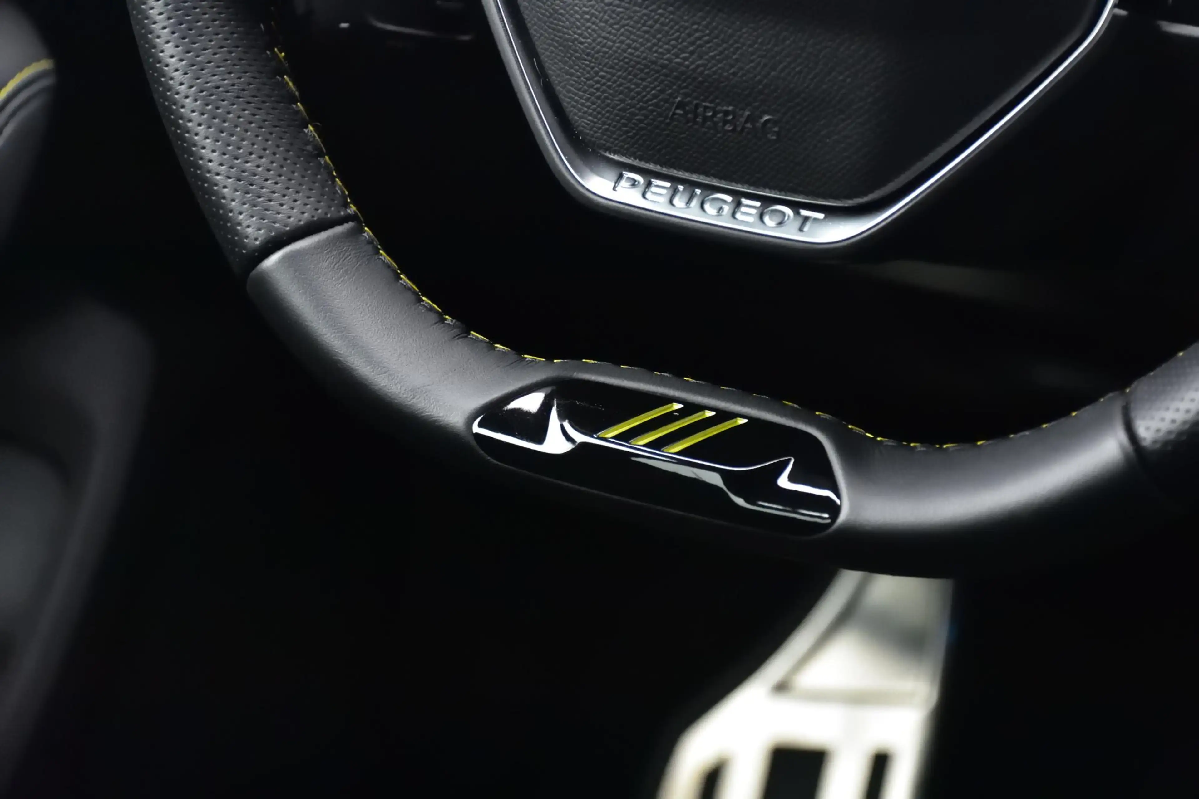 Peugeot 508 PSE HYbrid4 360PK | Pano | Elektrische achterklep — photo 14