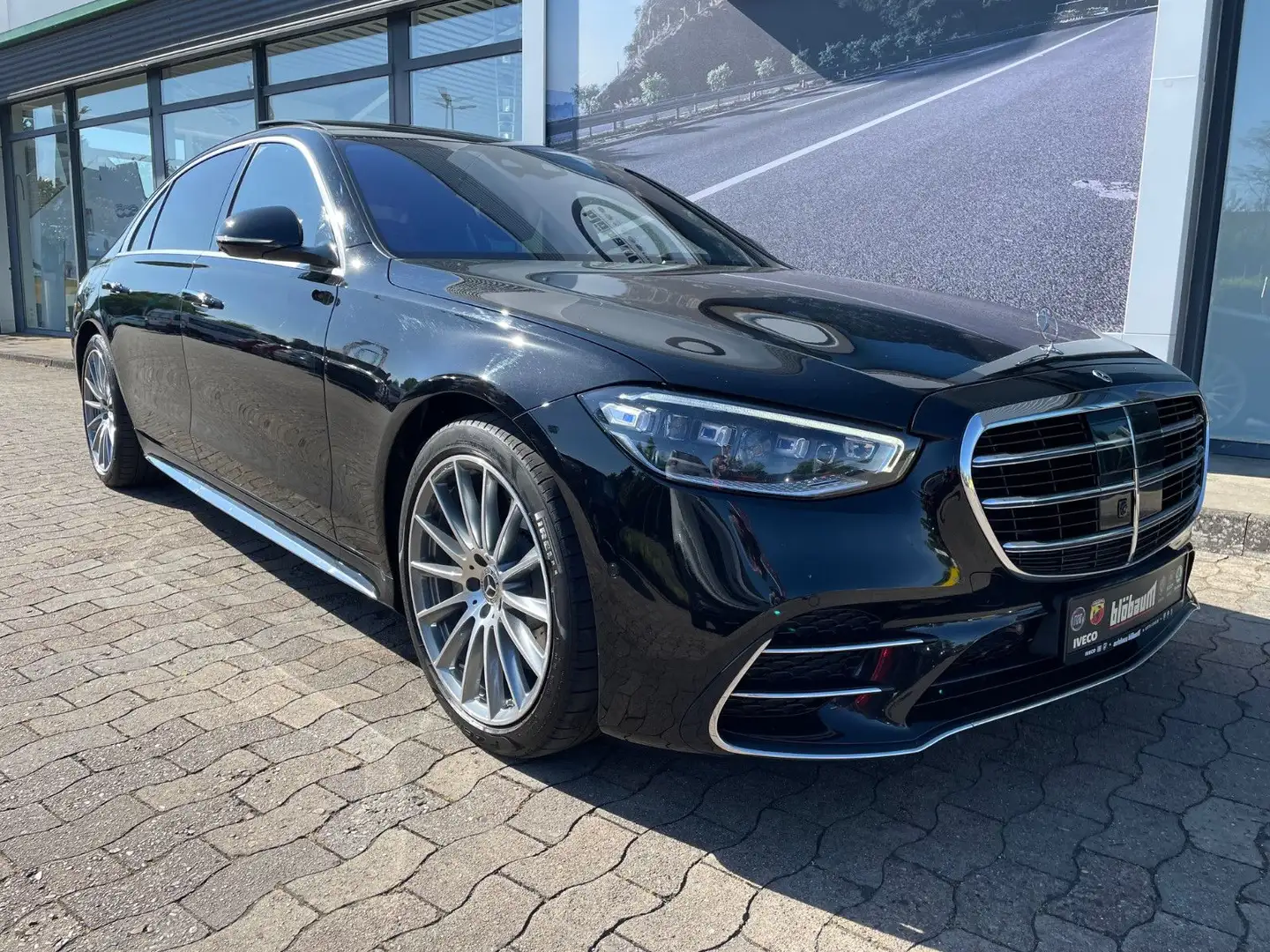 Mercedes-Benz S 580 e Lang AMG Pano Burmester HUD Leder uvm. Schwarz - 1