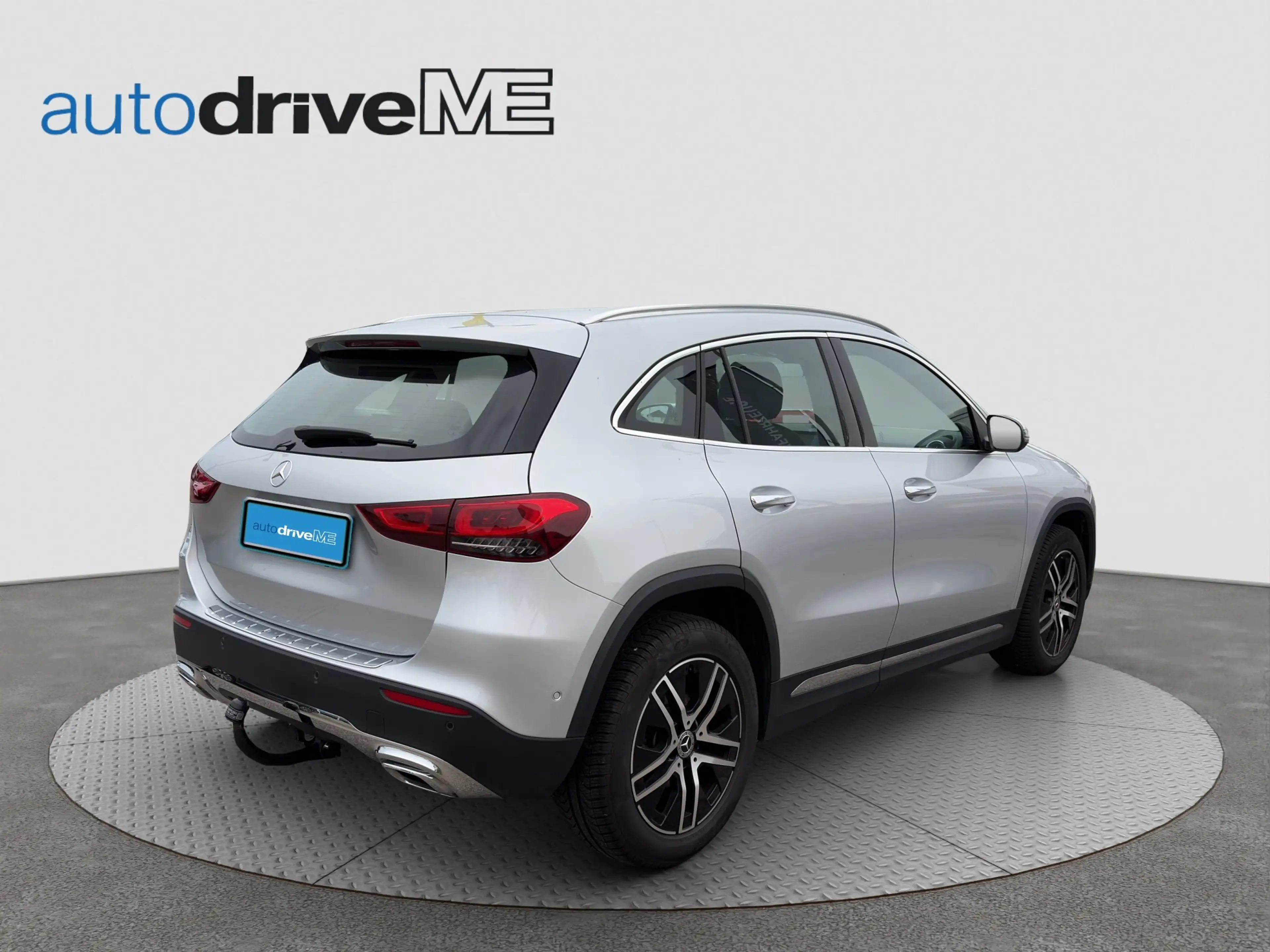 Mercedes-Benz GLA 200 d 4Matic — photo 5