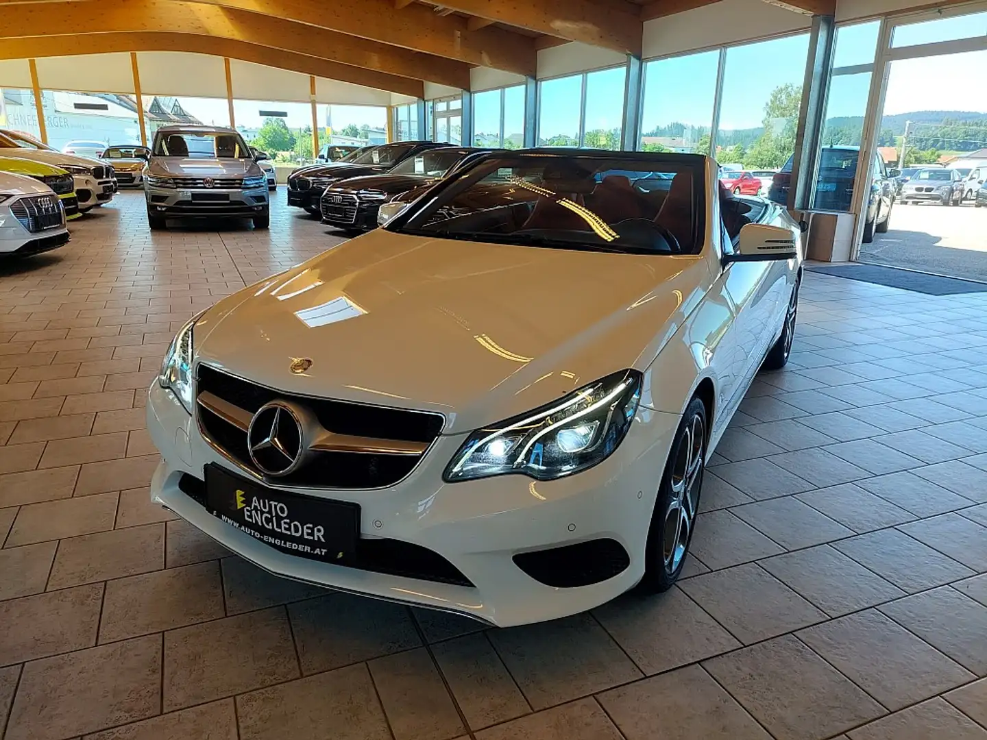 Mercedes-Benz E 220 CDI Aut. Cabrio Weiß - 2