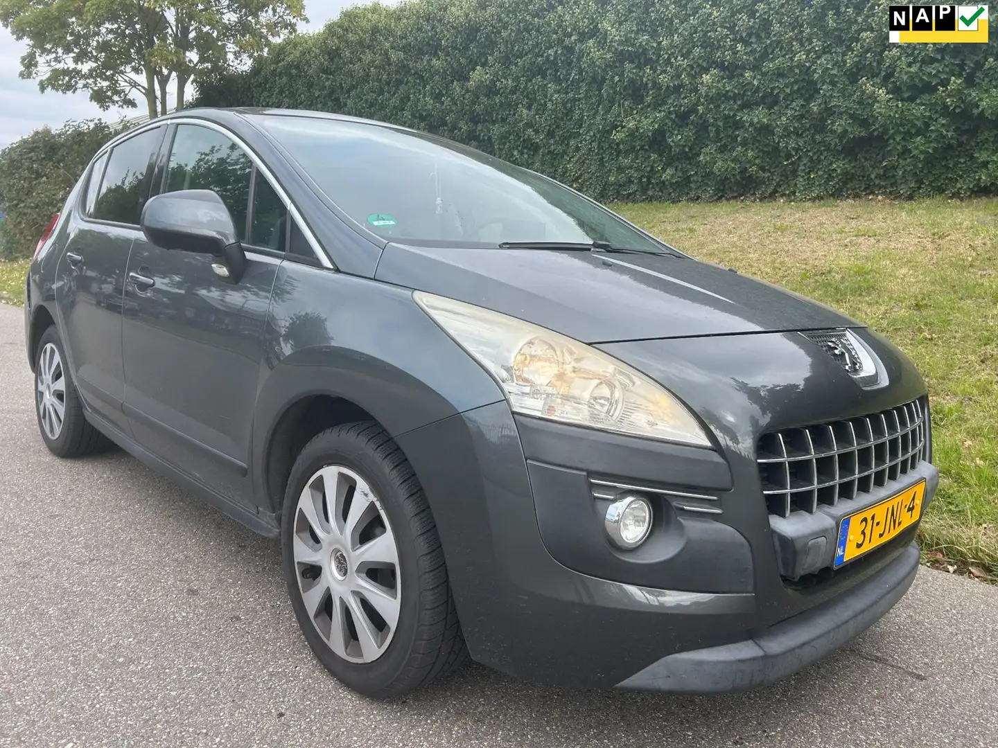 Peugeot 3008 1.6 VTi Première - Leder - Pano - head up display Grijs - 1