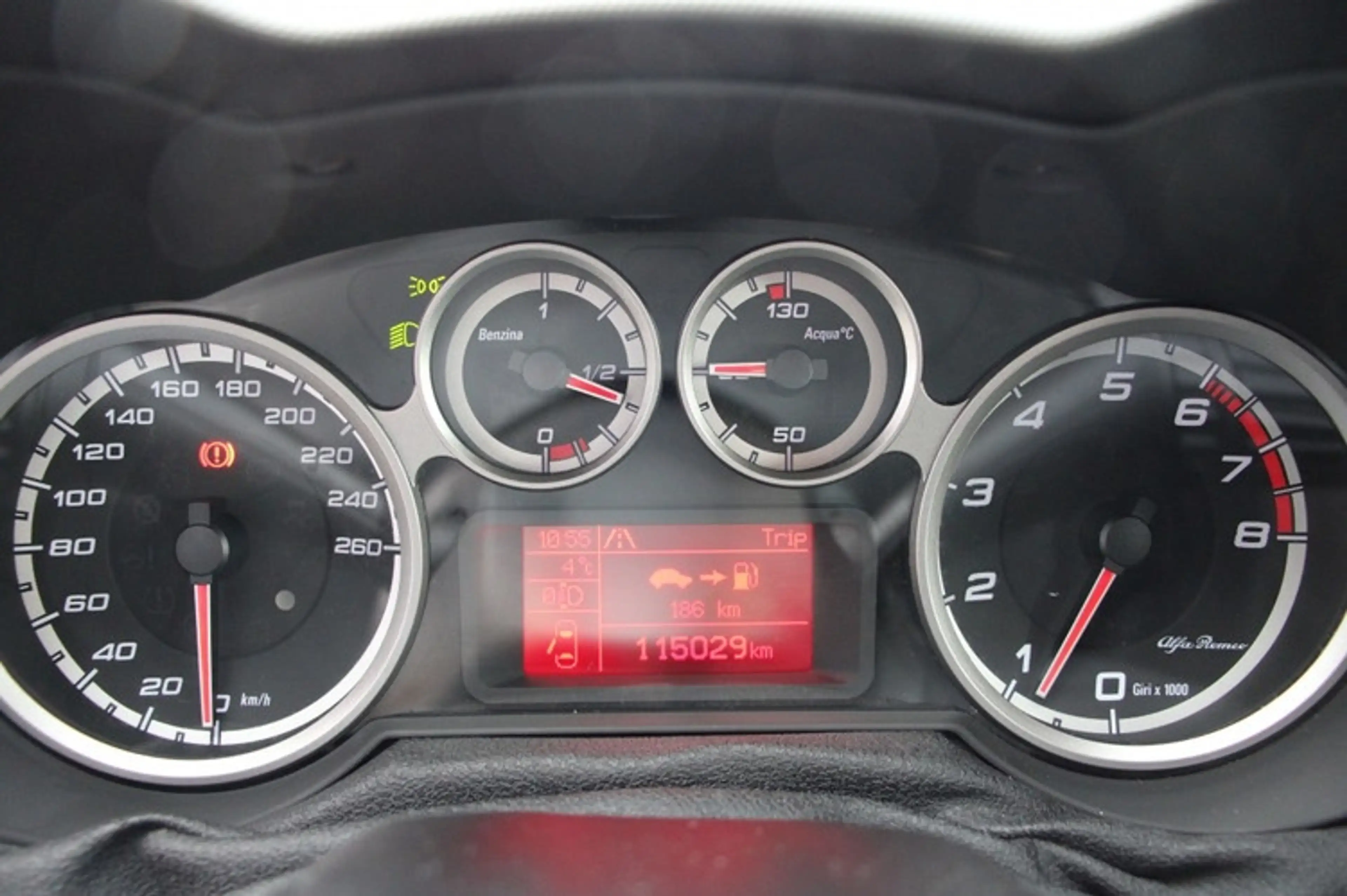 Alfa Romeo MiTo 0.9 TwinAir Distinct — photo 14