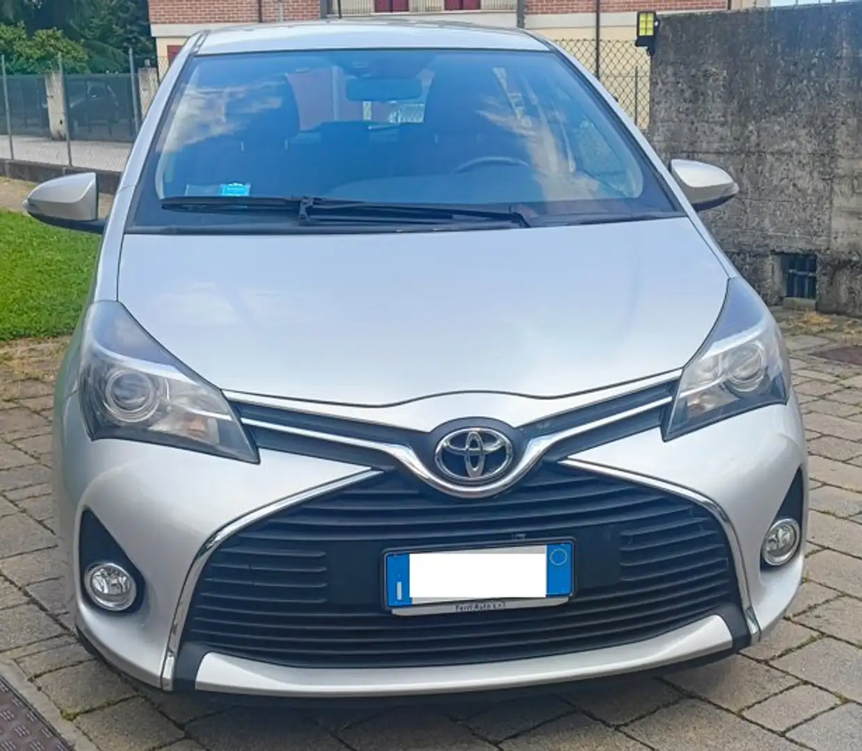 Toyota Yaris Yaris III 2015 5p 1.0 Active Argento - 1