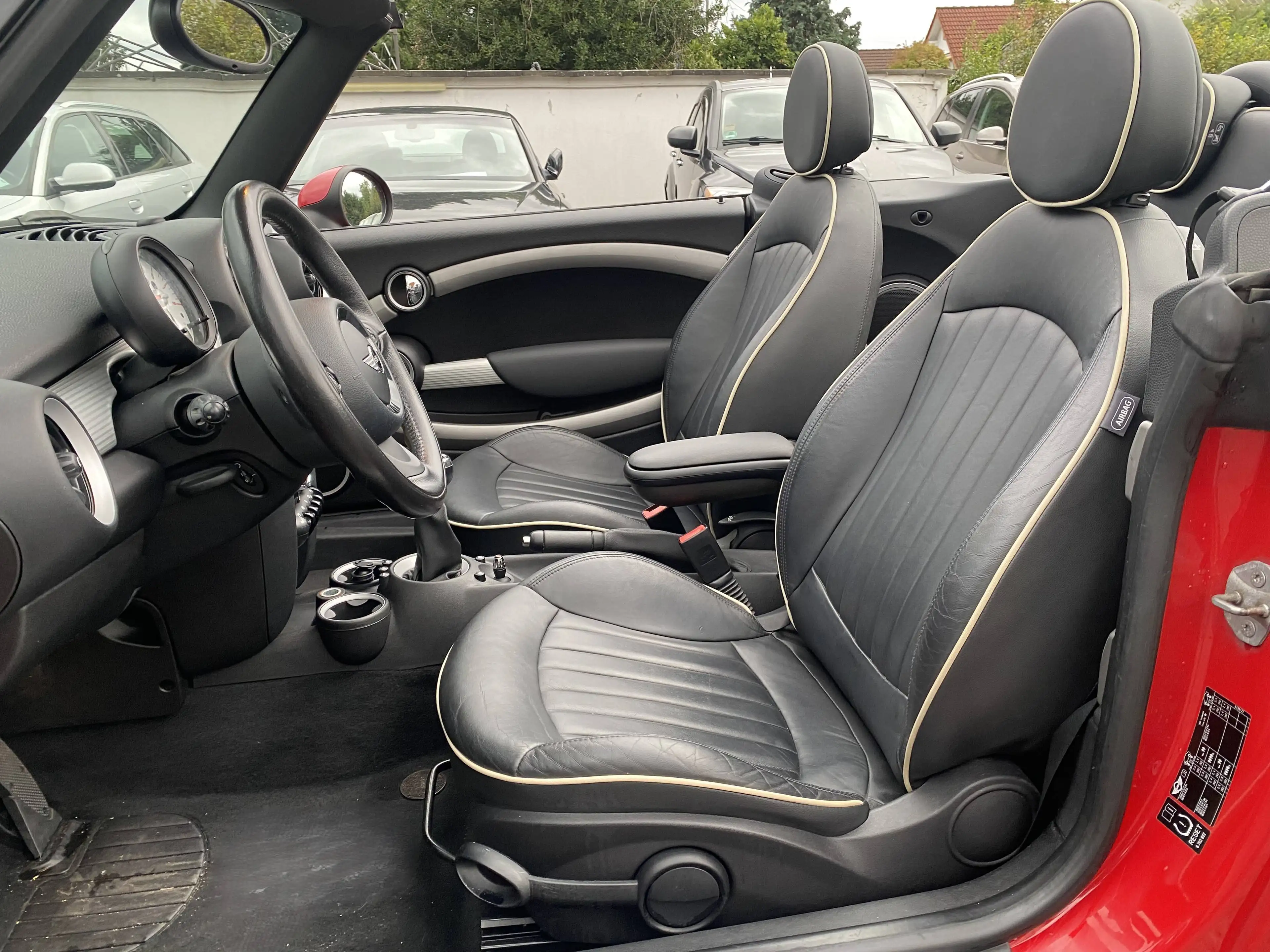 MINI Cooper Cabrio Cooper 1-Hd Leder Navi PDC Sitzheizung — photo 9