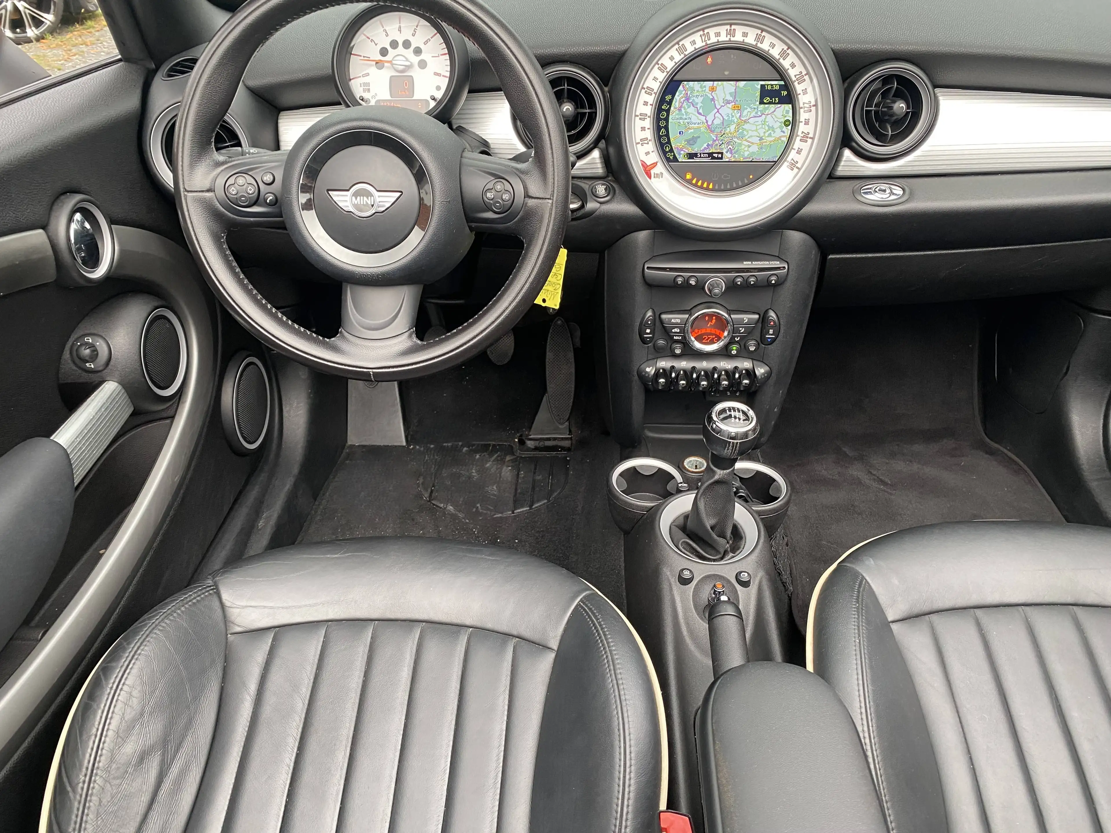 MINI Cooper Cabrio Cooper 1-Hd Leder Navi PDC Sitzheizung — photo 8