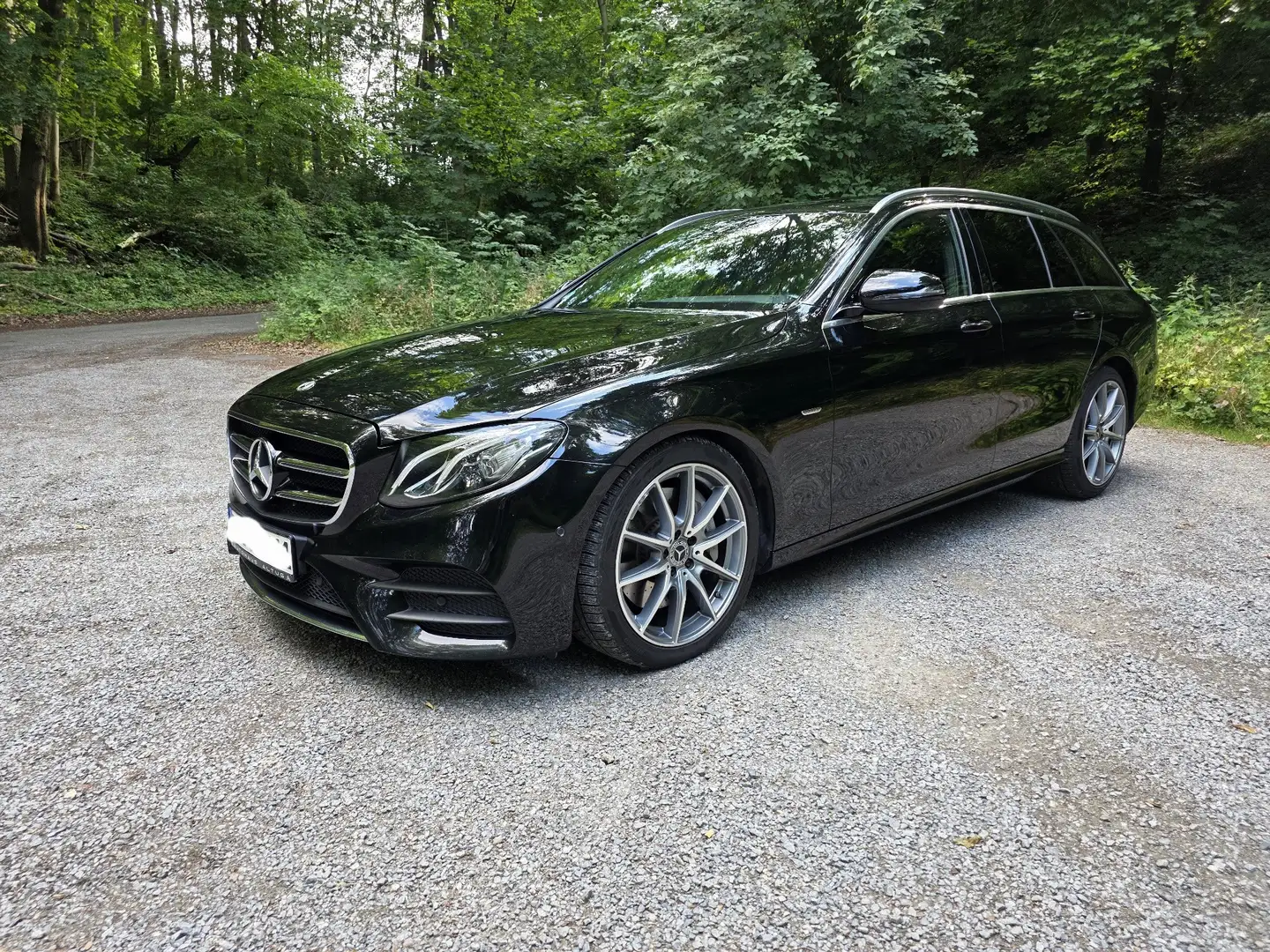 Mercedes-Benz E 350 E 350 d T 9G-TRONIC AMG Line Noir - 2