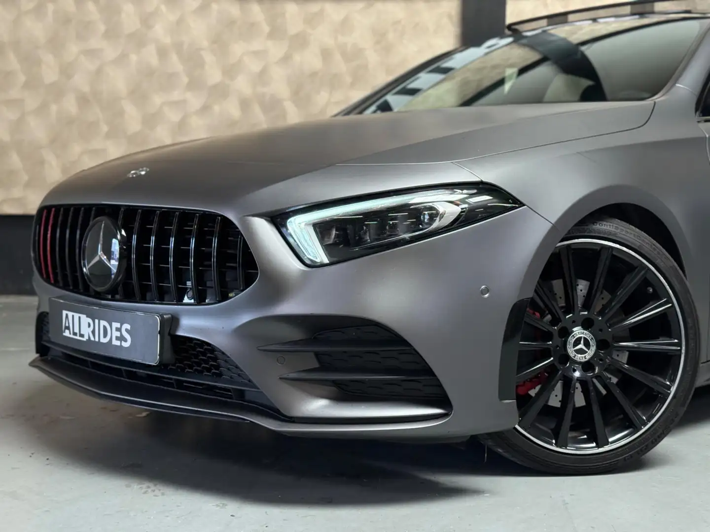 Mercedes-Benz A 220 d Premium Plus | pano | sfeerverlichting | DAB | C Grijs - 2