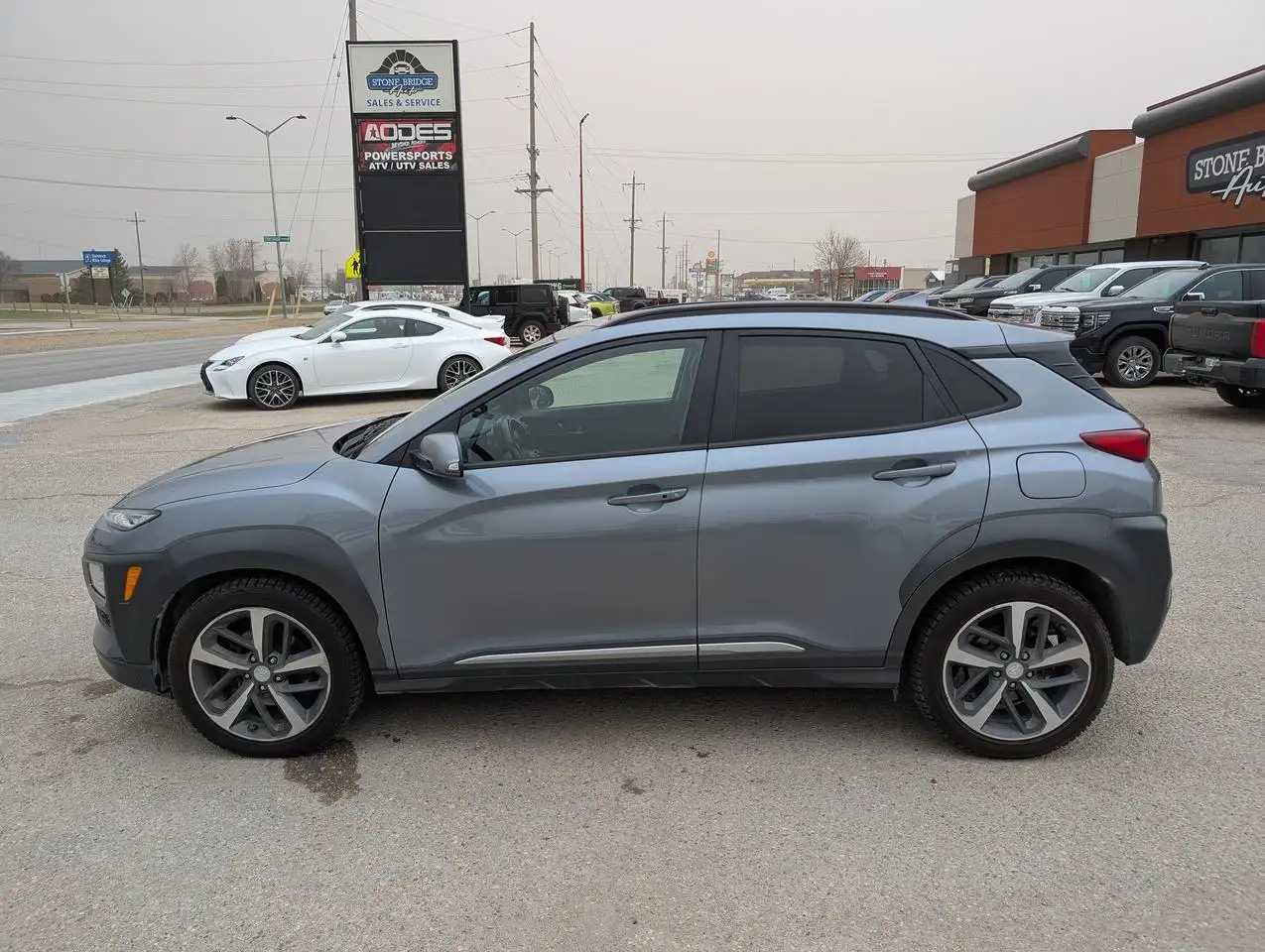 Hyundai KONA снимка Hyundai KONA