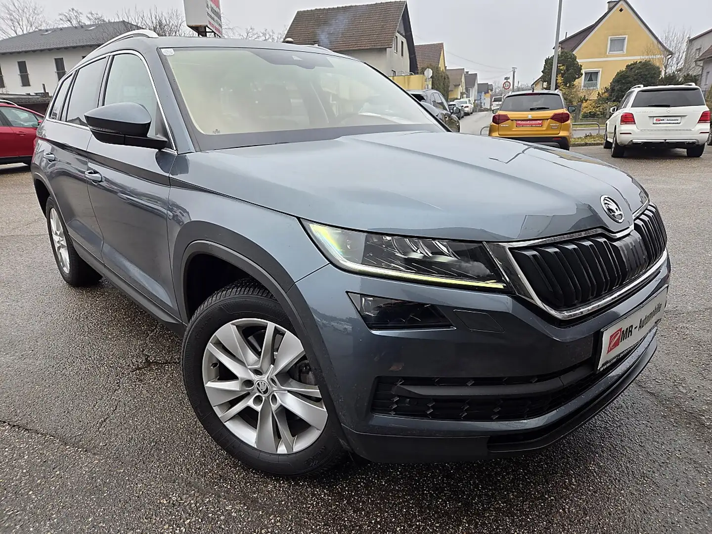 Skoda Kodiaq 2,0 TDI SCR 4x4 Style DSG*Panoramadach* Grau - 1