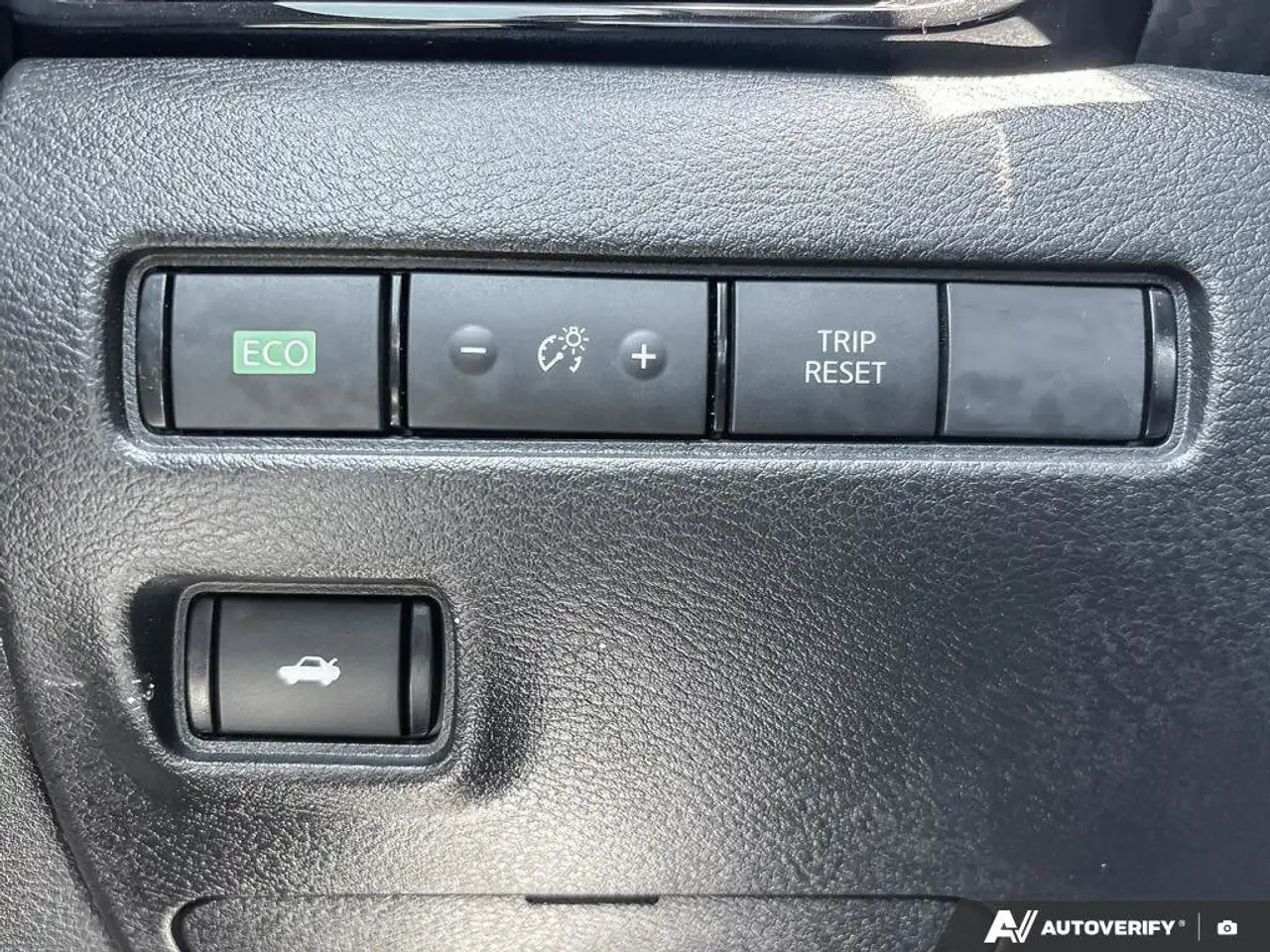 Nissan Sentra снимка Nissan Sentra