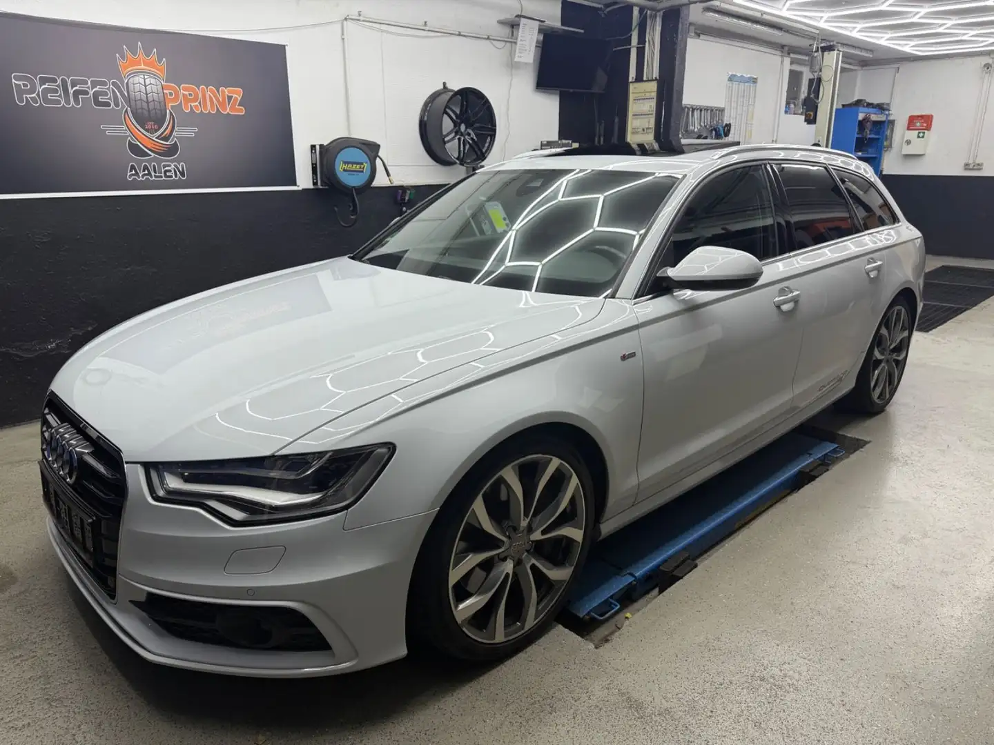 Audi A6 Avant 3.0 TDI quattro/S-line/Matrix/BOSE/AHK Weiß - 2