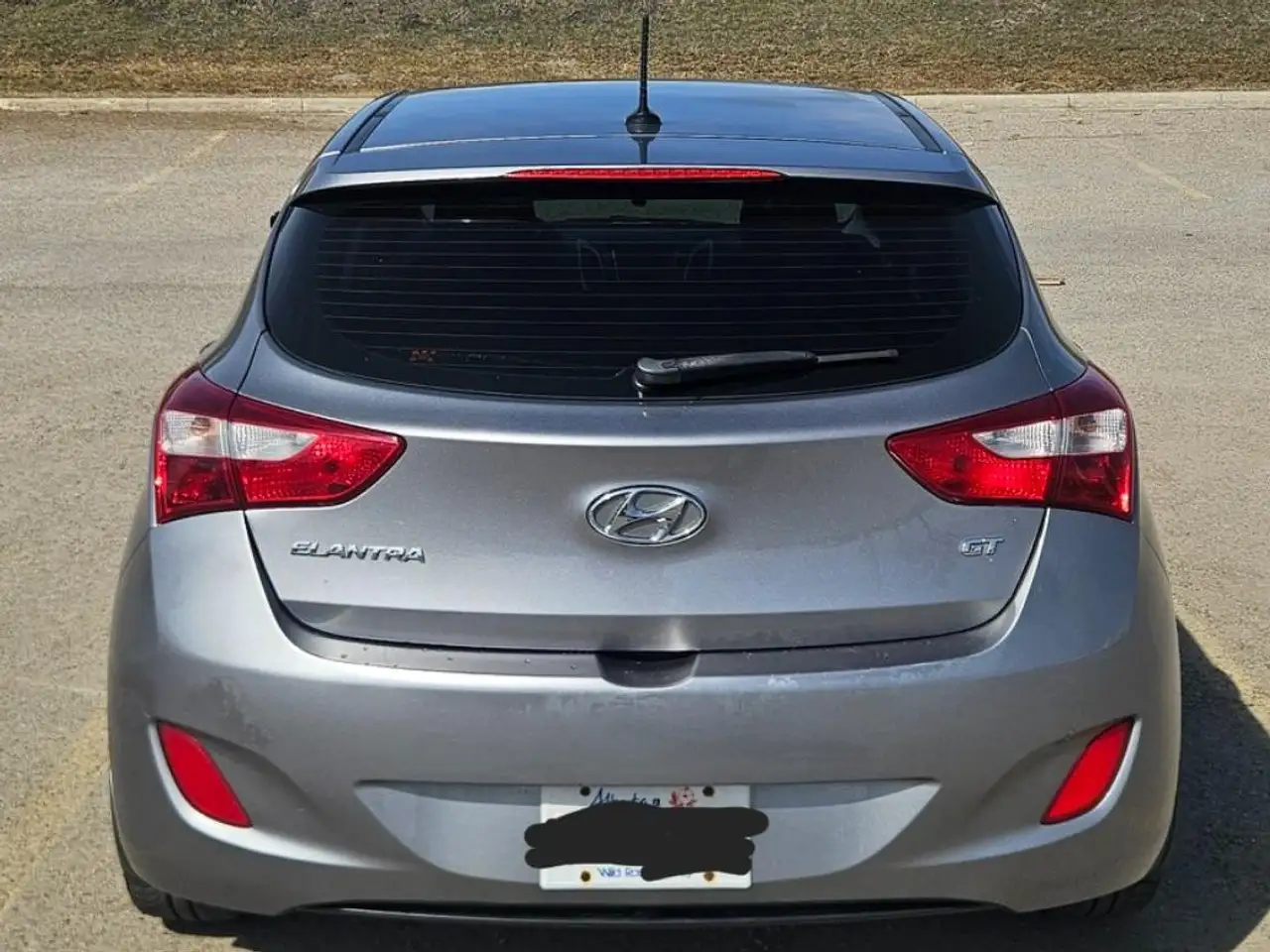 Hyundai ELANTRA снимка Hyundai ELANTRA