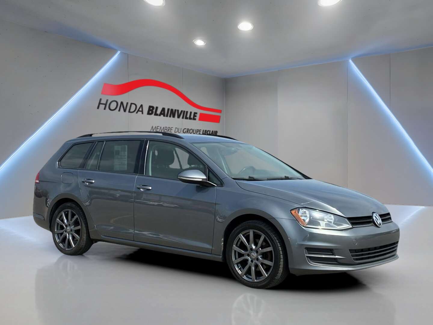 2015 Volkswagen Golf TRENDLINE + TOIT OUVRANT + FAMILIAL + AUTOMATIQUE + ÉCONOMIQUE — снимка 5