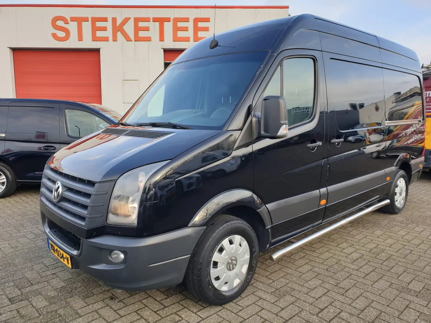 Volkswagen Crafter 2.0 TDI L2H2 Koelwagen Konvekta Zwart - 2
