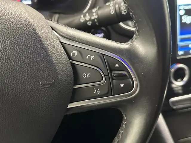 Renault Talisman view 25
