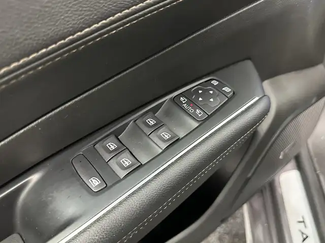 Renault Talisman view 21
