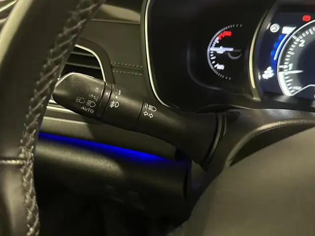 Renault Talisman view 26