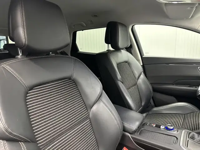 Renault Talisman view 16