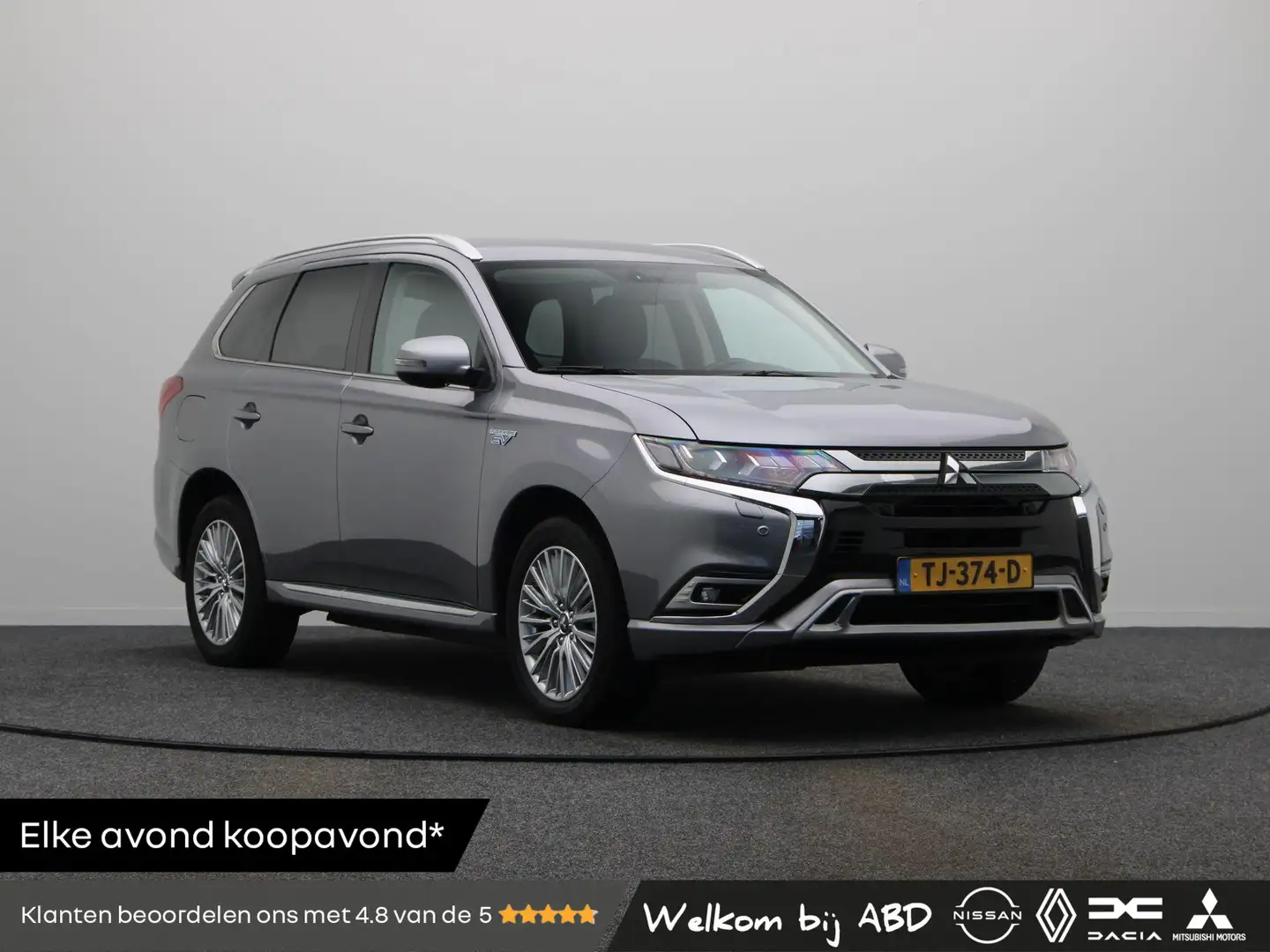 Mitsubishi Outlander 2.4 PHEV Intense | Cruise | Clima | PDC | Trekhaak Gris - 1