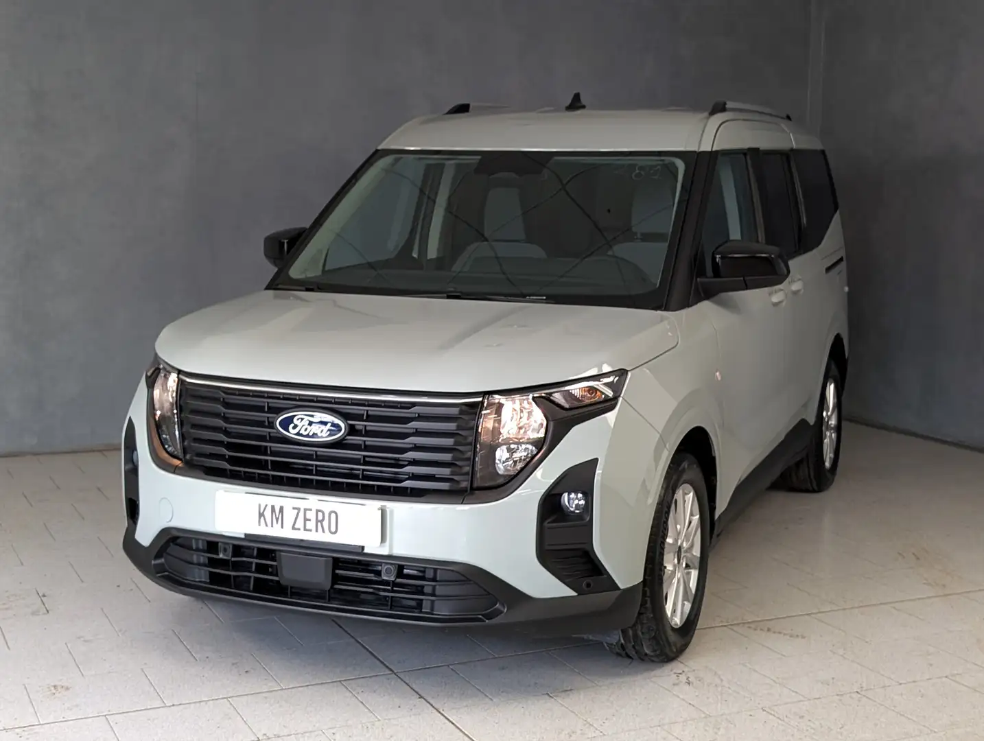 Ford Tourneo Courier 1.0 125CV AUTOMATIC TITANIUM - 2