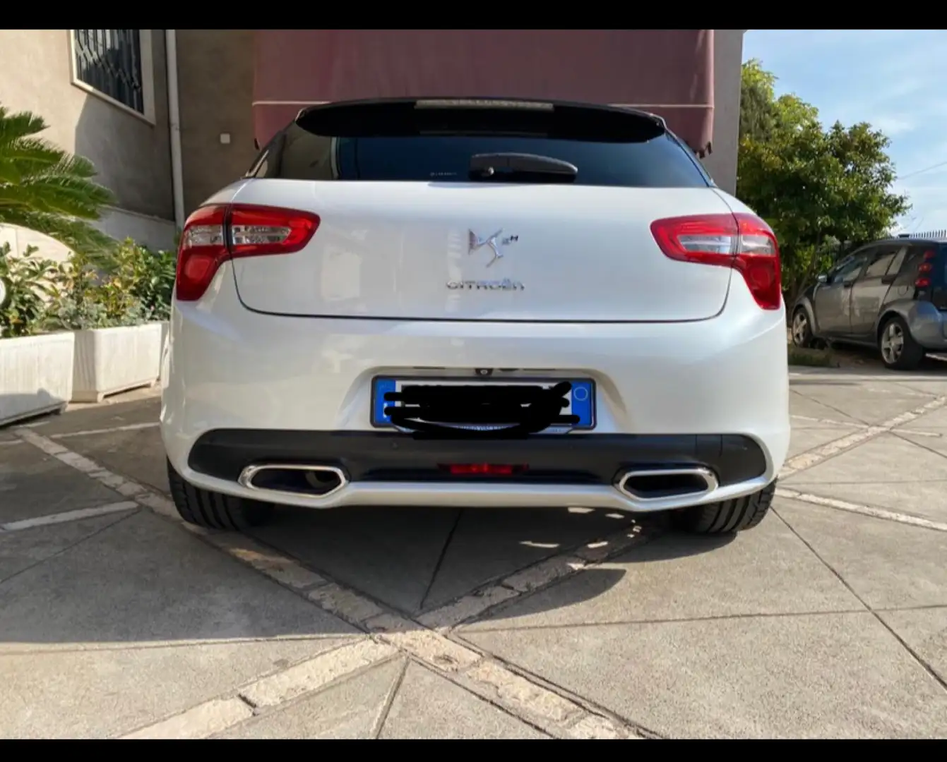 Citroen DS5 2.0 hdi airdream hybrid4 So Chic cmp6 Wit - 2