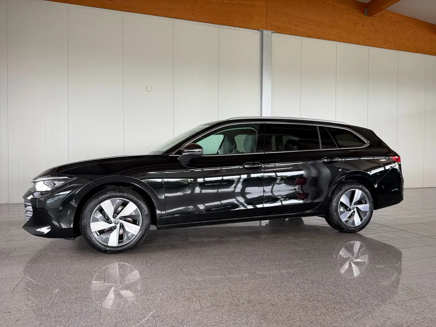 Volkswagen Passat Variant 2.0 TDI 90 kW Business TDI DSG Schwarz - 1