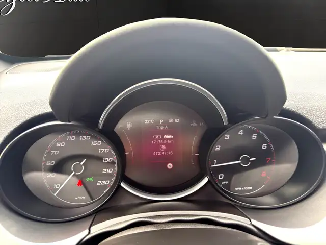 Fiat 500x view 11