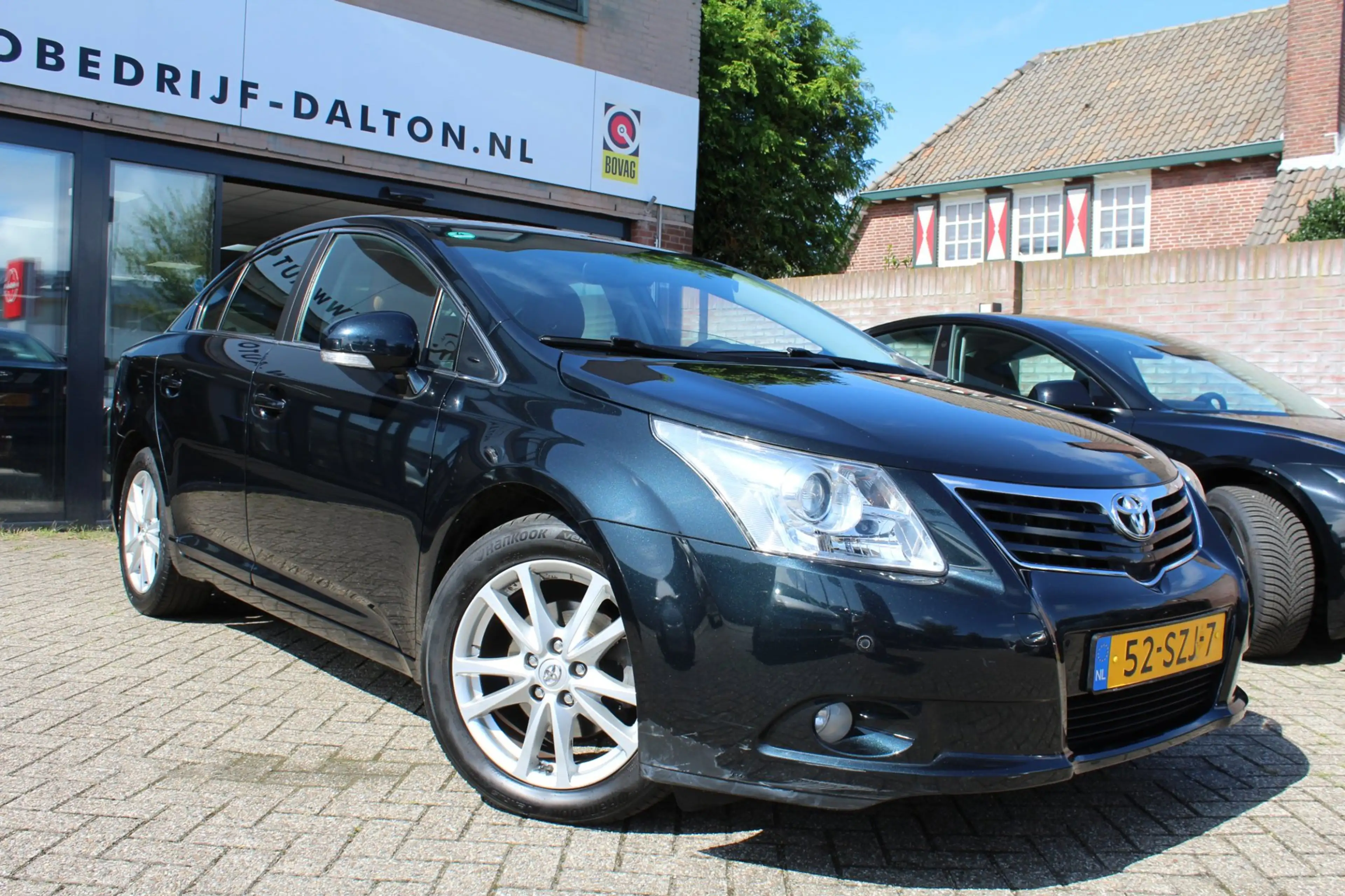 Toyota Avensis 1.8 VVTi Business AUTOMAAT / LEER / TREKHAAK / 1 E — photo 2