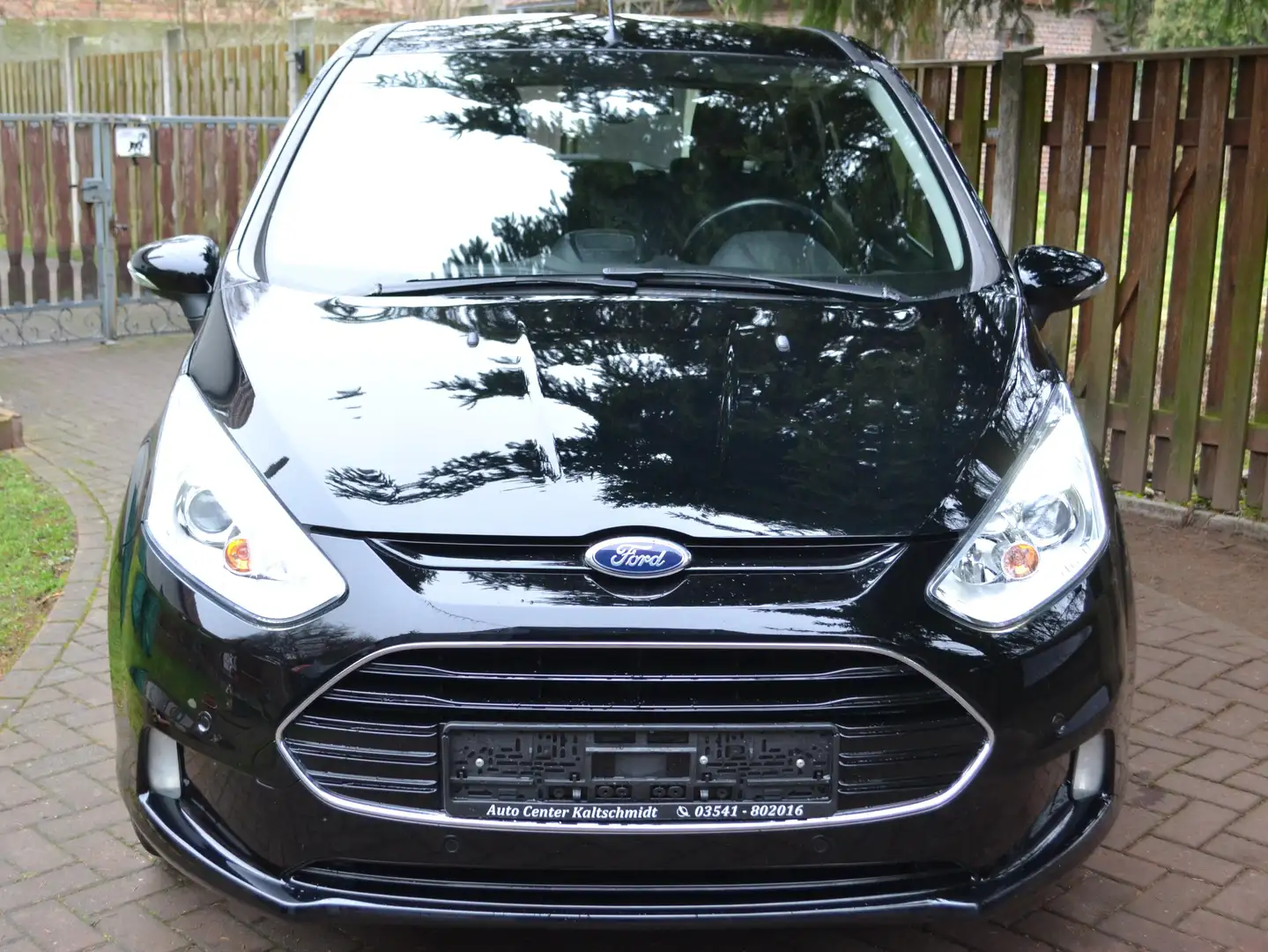 Ford B-Max Titanium,1,6i,Klimaaut,Tempo,SHZ,Navi,Automatic Schwarz - 2