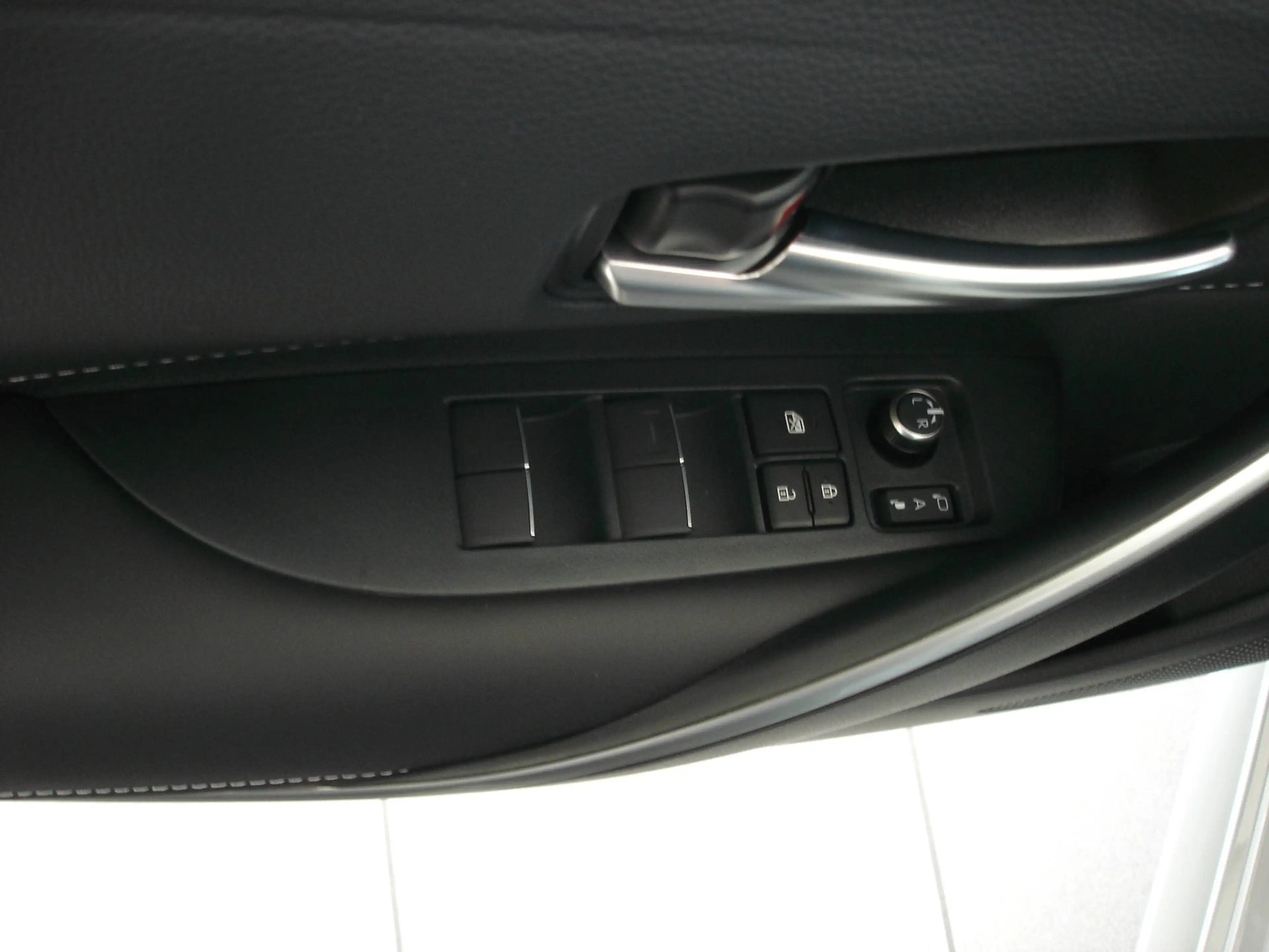Toyota Corolla Corolla Hybrid 2.0 Hybrid Teamplayer — photo 8