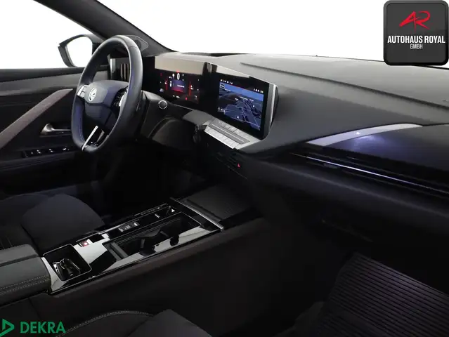 Opel Astra view 10